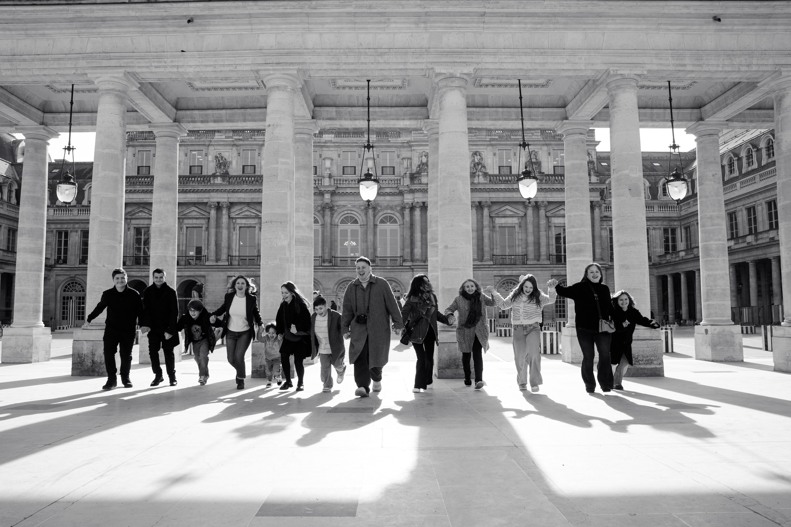 Big Family Photoshoot in Paris — Natural & Lifestyle Moments. Paris Wedding Photographer