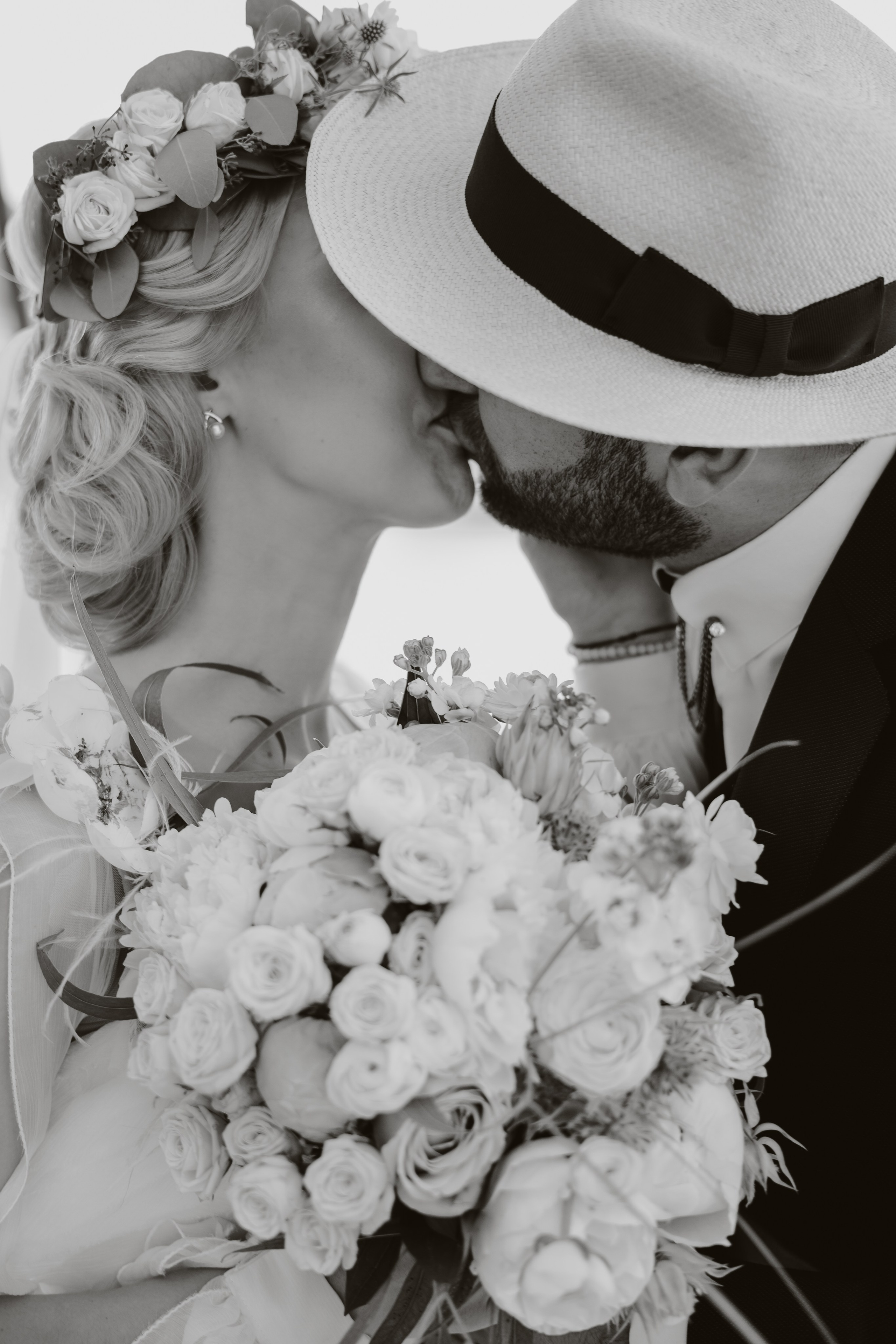 Nunta cu tematica anilor 1920, sedinta foto in ziua evenimentului. Proud Vision Weddings | Wedding Photography & Film — Servicii profesionale Foto Video Nunta Iasi