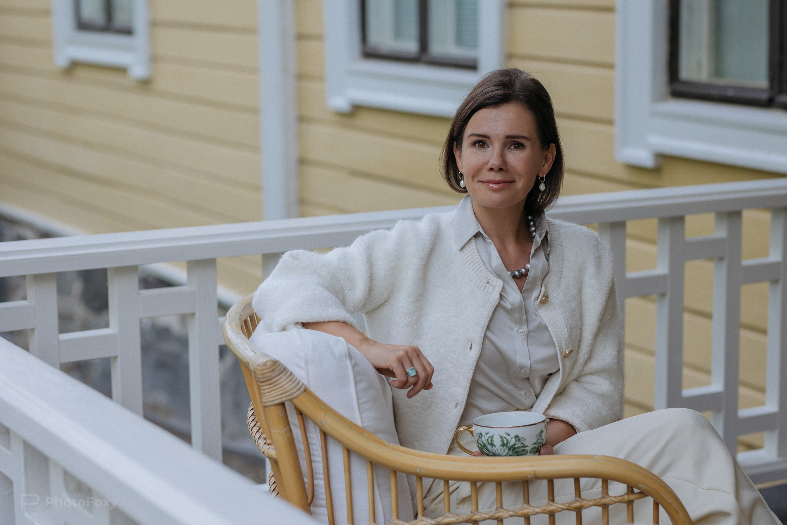 Henkilöbrändikuvaus Business & Wellbeing Coaching. Valokuvaaja Lahti, Helsinki Elena Salonen