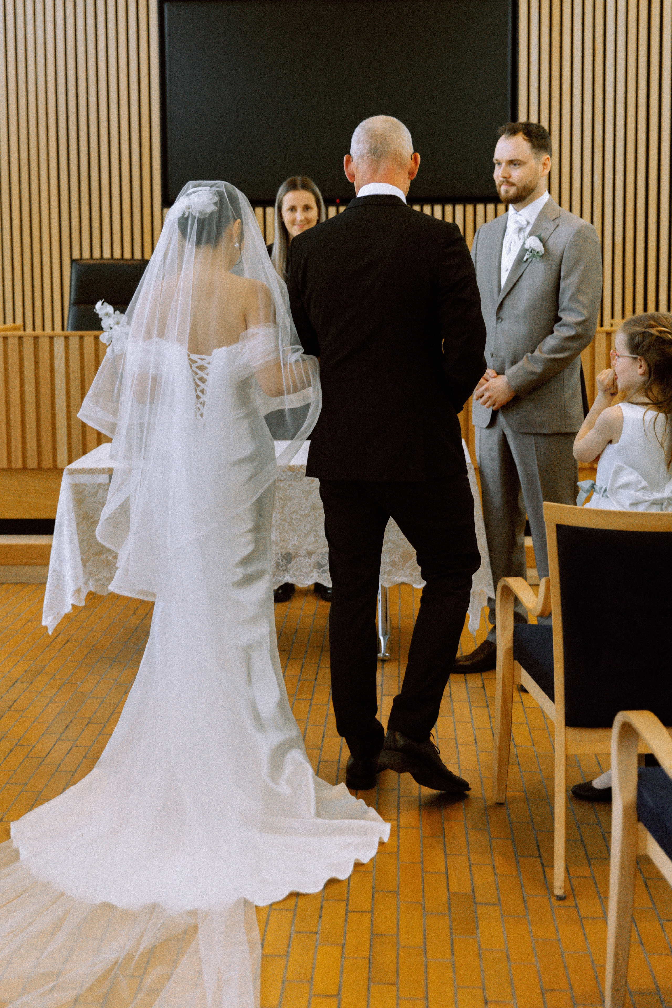 The two of us. Warm family & Wedding stories