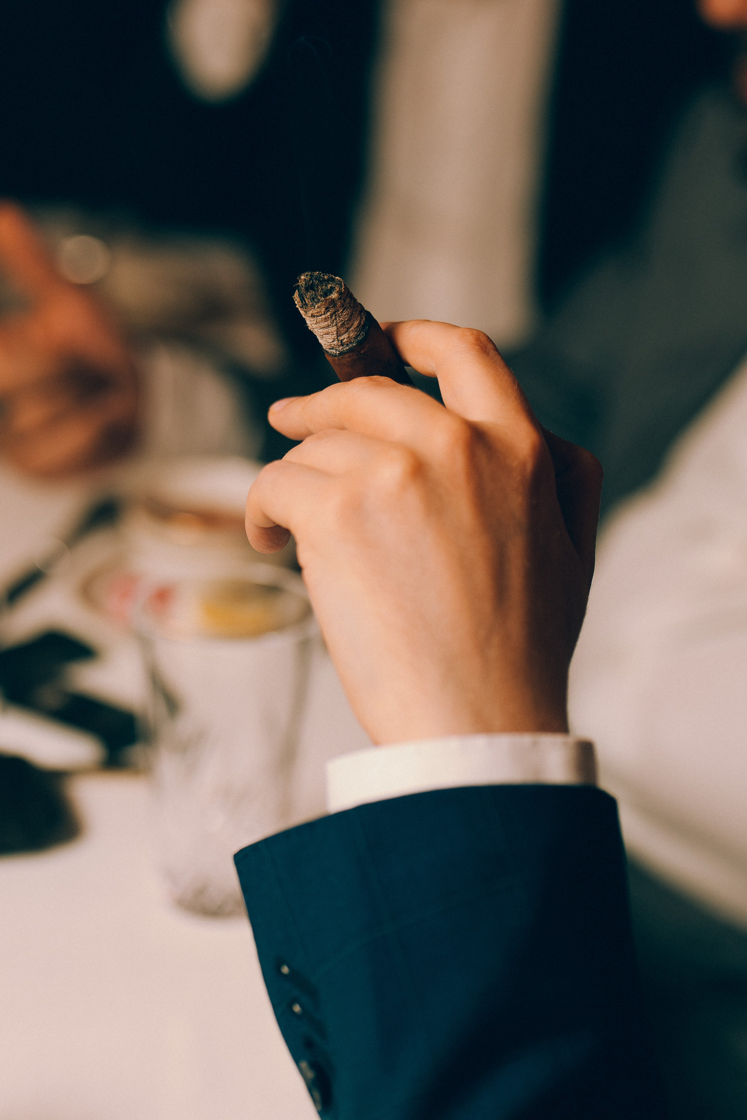 CIGAR CLUB. Wedding&Event photographer Ismail Rzayev in Baku