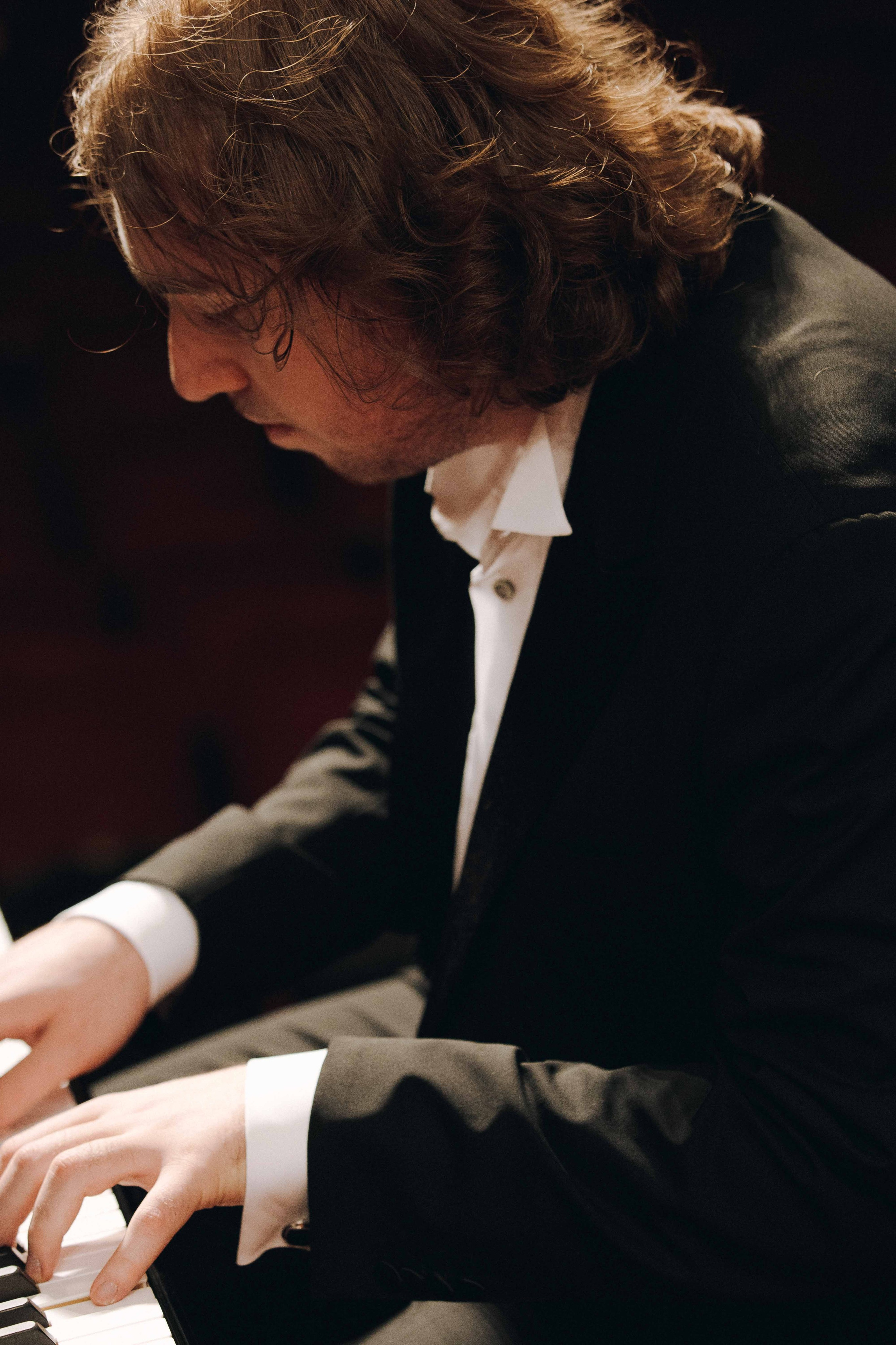 The Tchaikovsky Academic Grand Symphony Orchestra in Istanbul. Wedding&Event photographer Ismail Rzayev in Baku