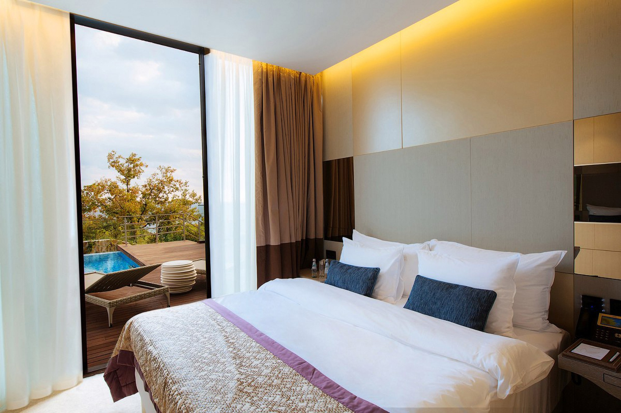 Real estate photos. Photographer Emil Nalbantov Professional photographer & retoucher