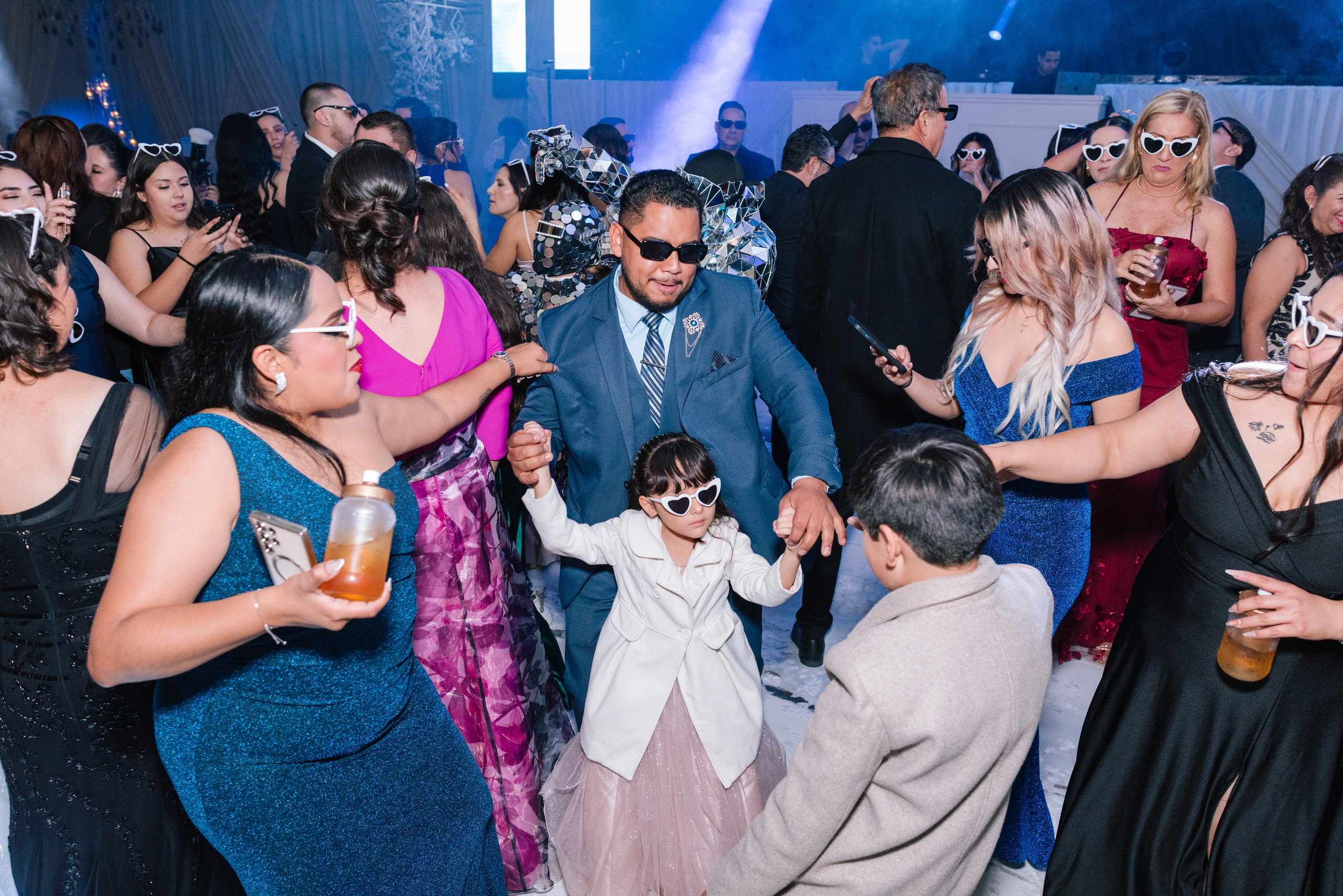 Alejandra y Salvador. Principal