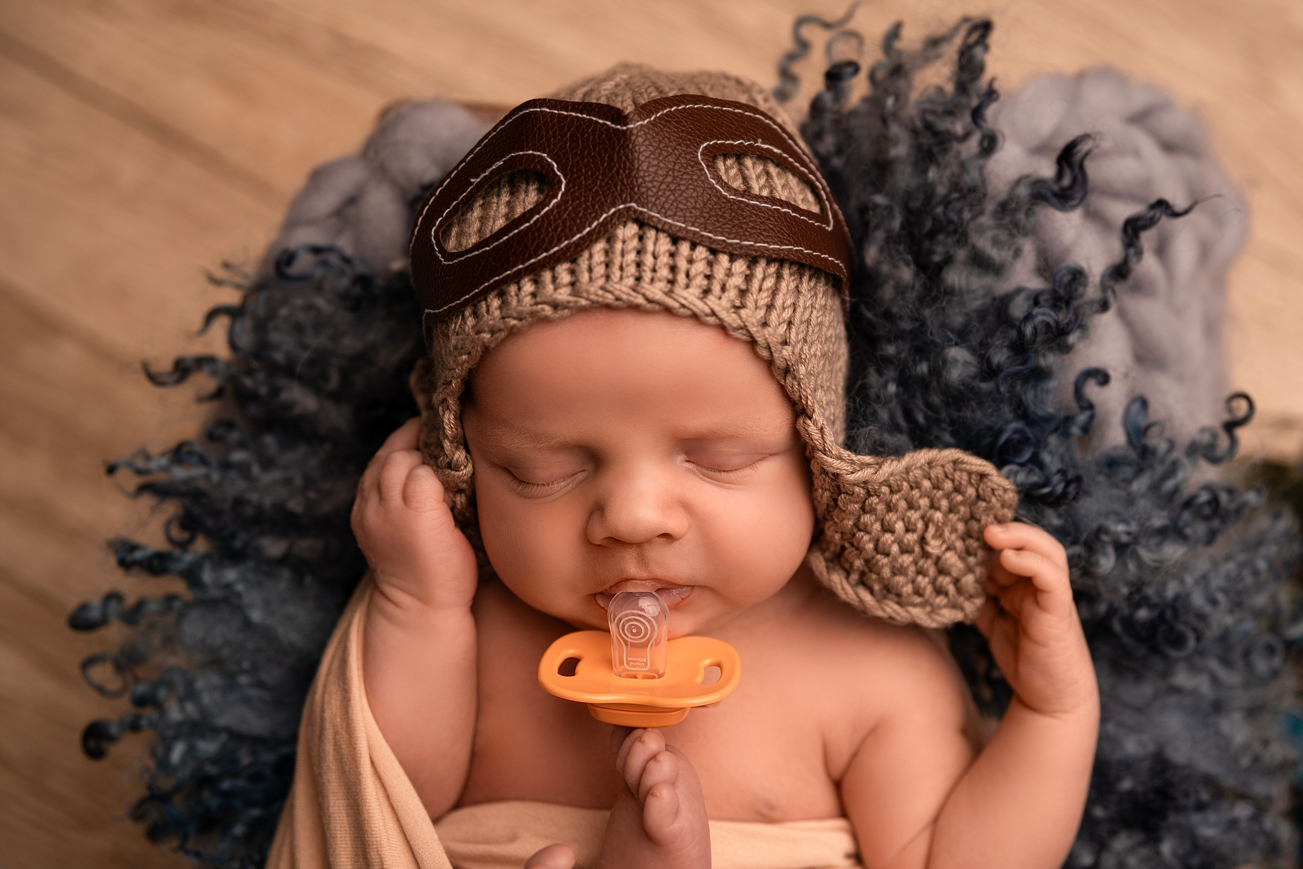 Sesja newborn. VideofotKA.pl