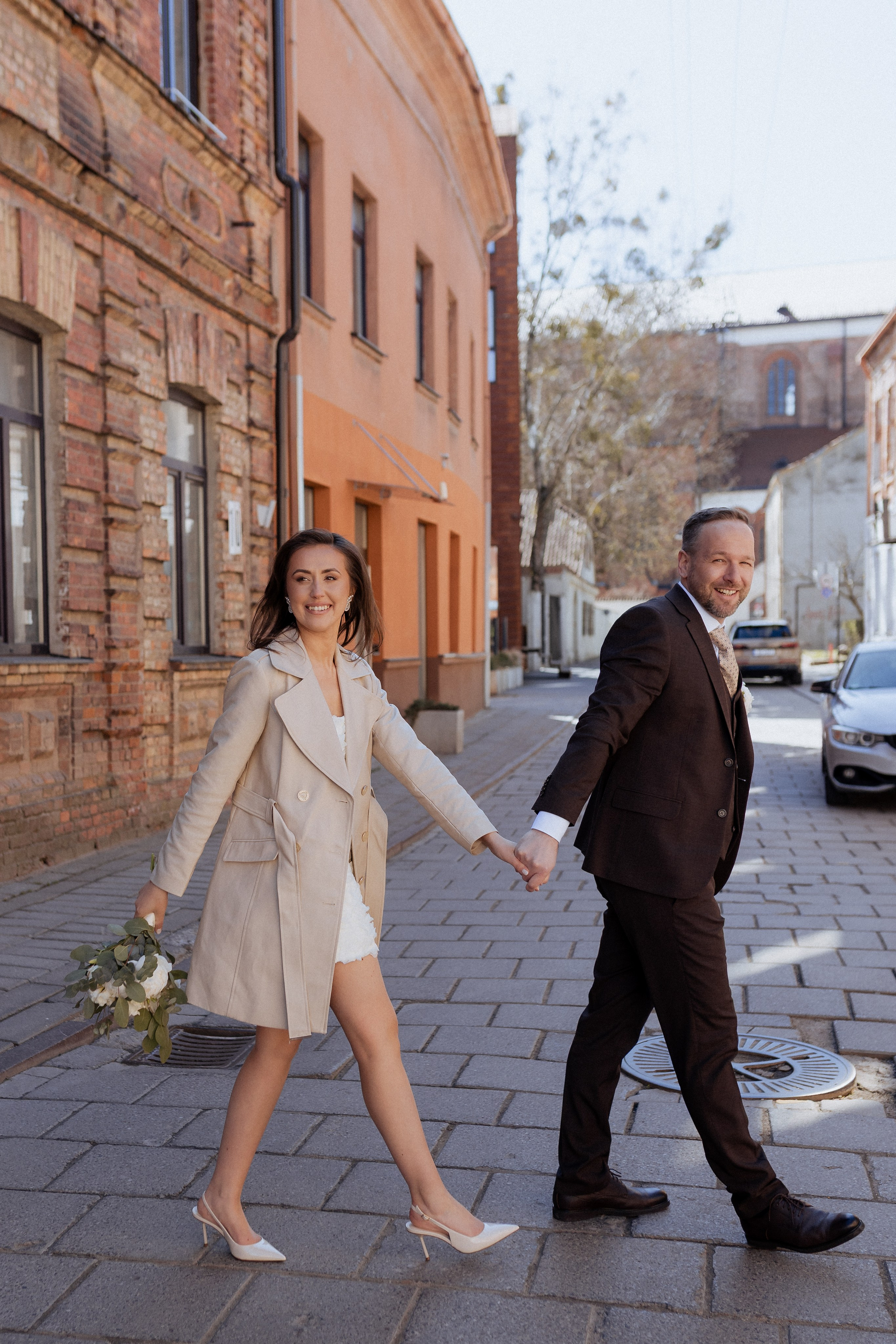 Monika ir Vytautas — miestu alsuojanti trumpa jaunųjų fotosesija Kaune