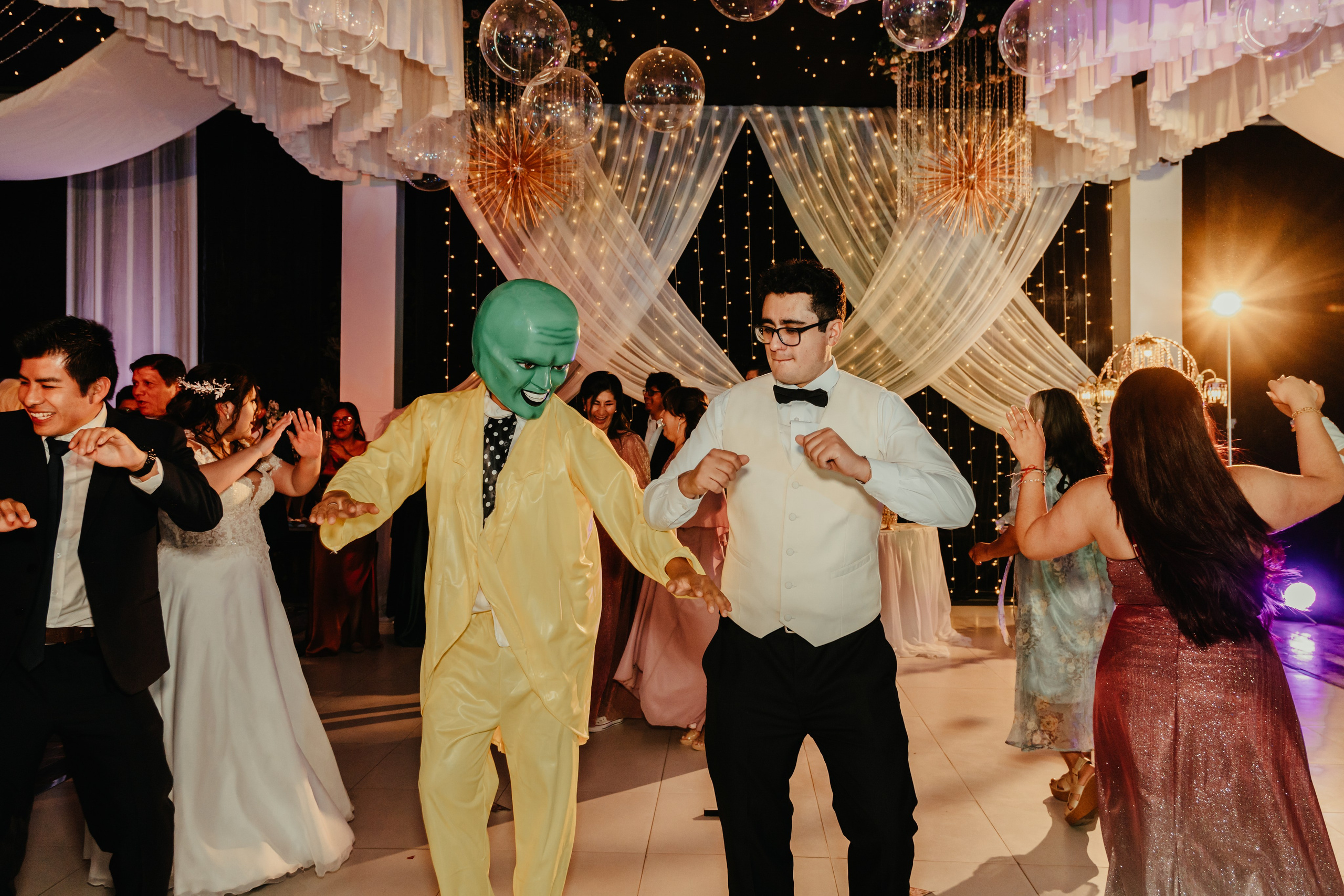 VANIA + LUIS BODA CIVIL. Studio KVTA | Fotografía y Video de Bodas en Arequipa