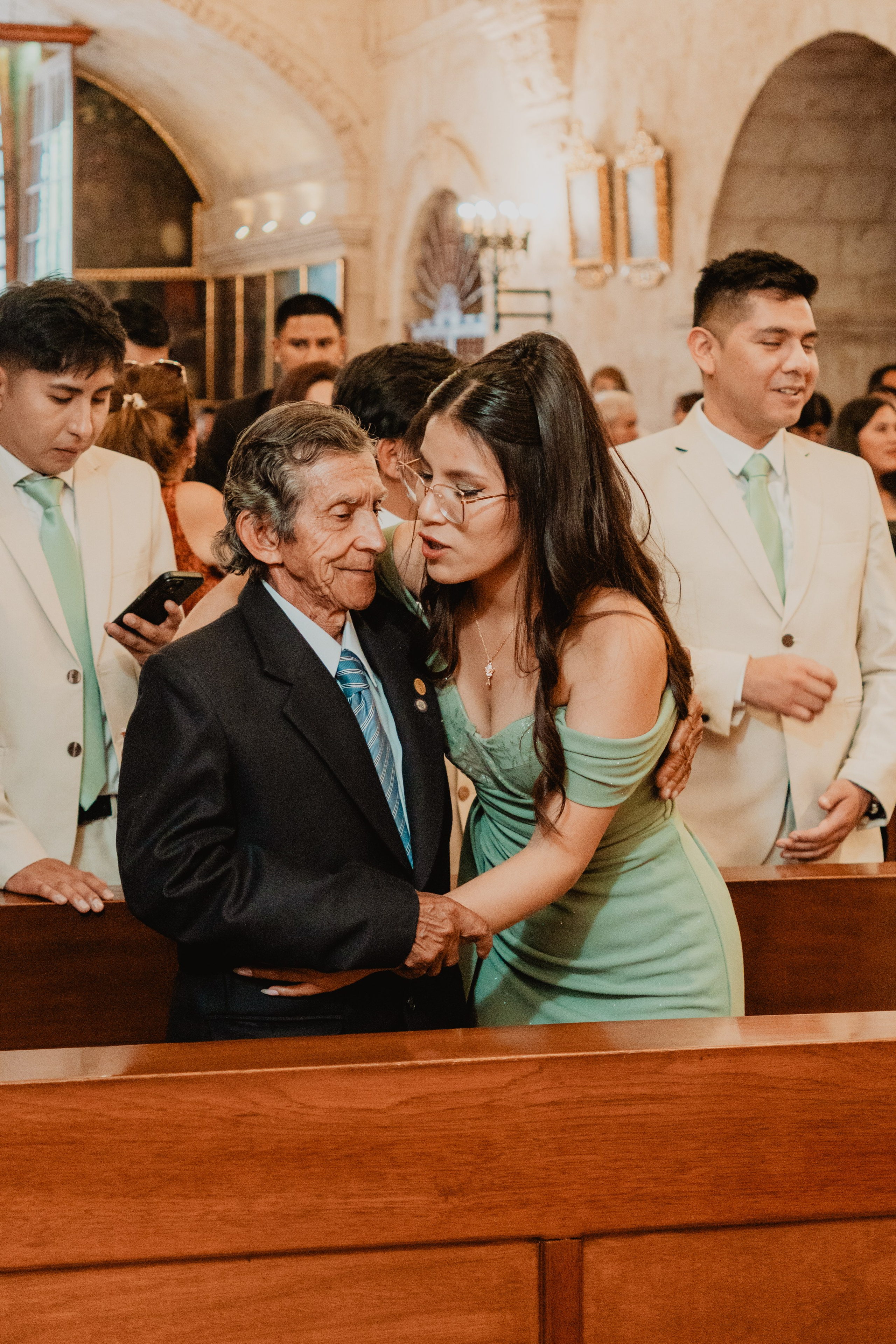 FERNANDO + MARIBEL | BODA RELIGIOSA. Studio KVTA | Fotografía y Video de Bodas en Arequipa
