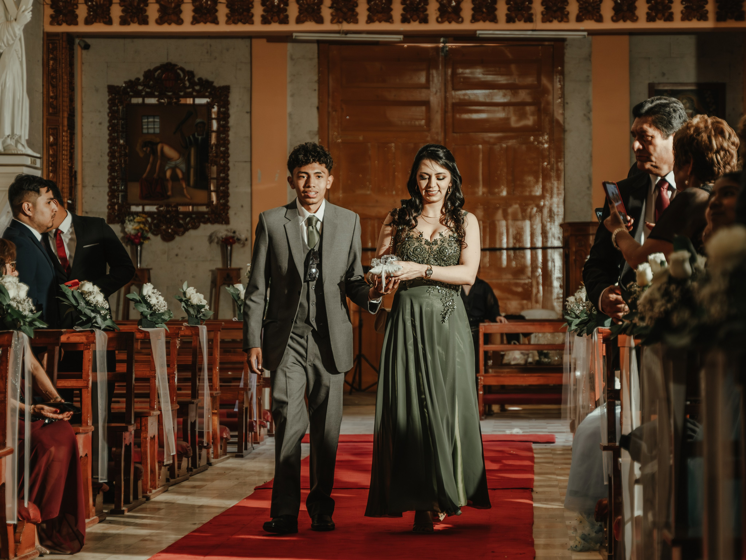 CARLA Y MARIO BODA RELIGIOSA. Studio KVTA | Fotografía y Video de Bodas en Arequipa