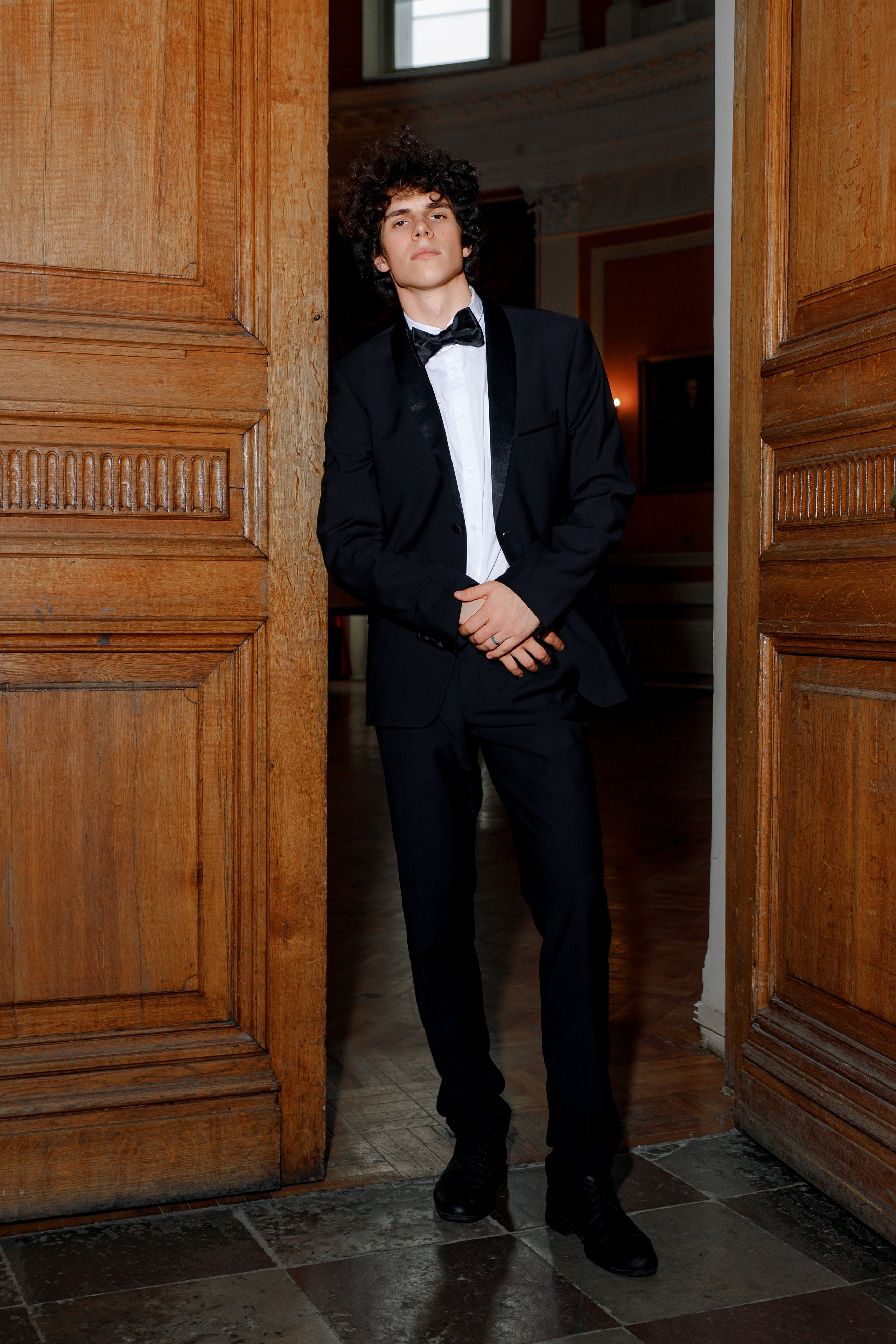 Museum elopement. Photographer Anna Curly | Weddings and Events in Dubai