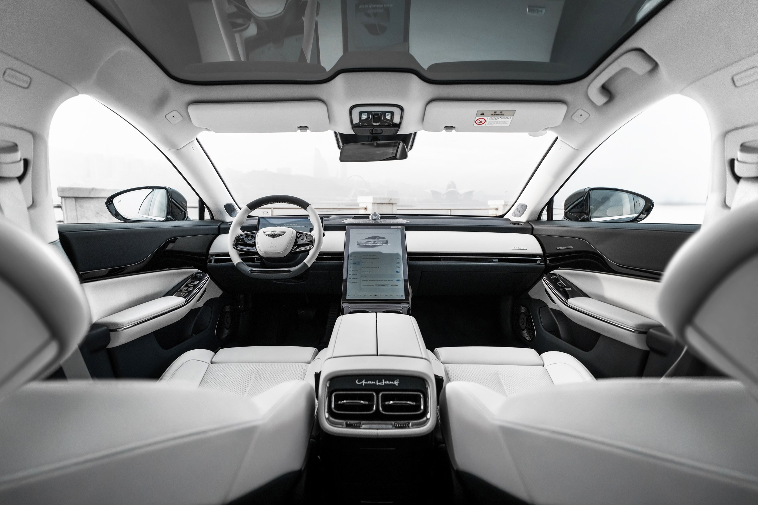 DAYUN. WORLDWIDE COMMERCIAL AUTOMOTIVE PHOTOGRAPHER