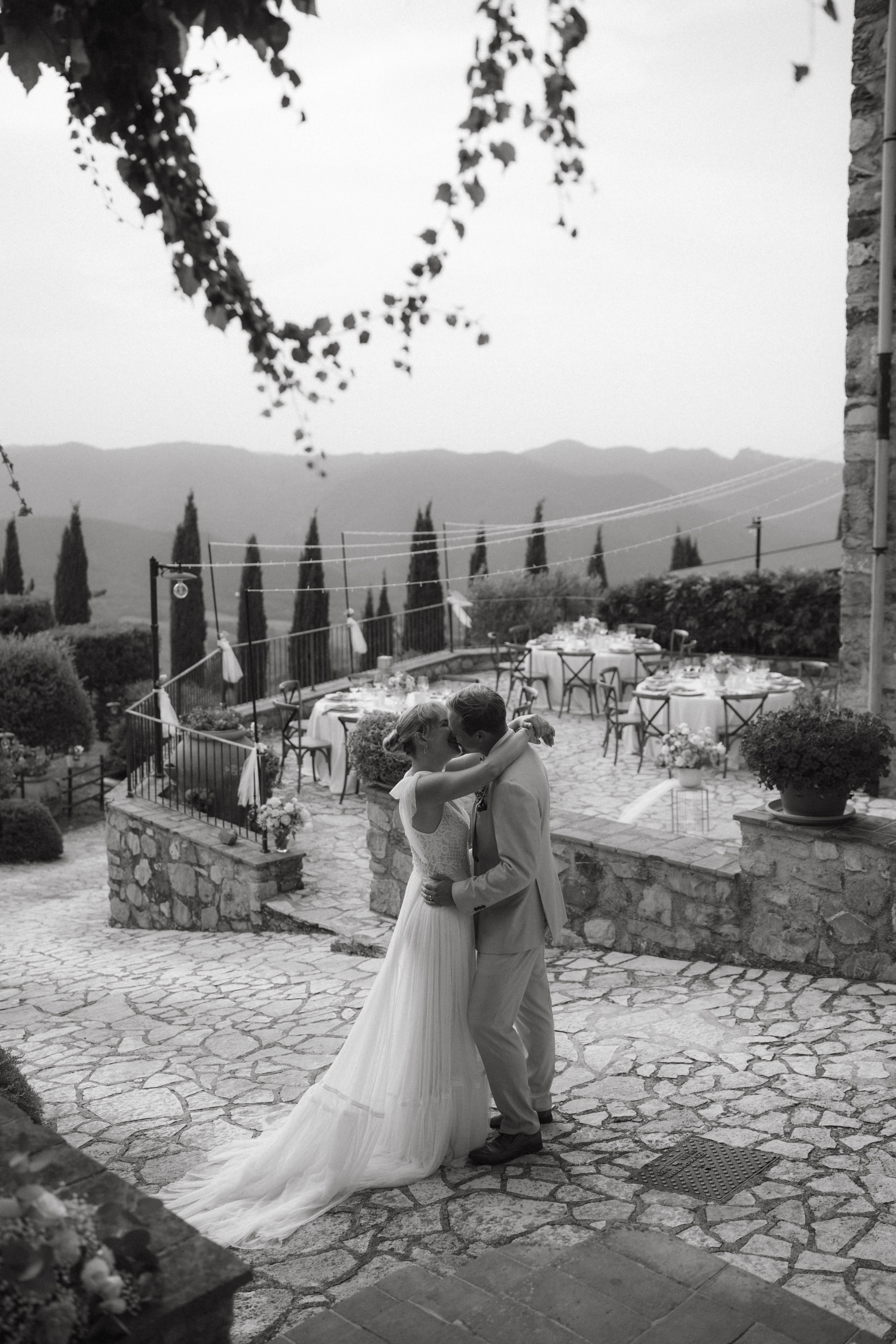Wedding Photographer in Germany & Europe | Nicole Hartwich
