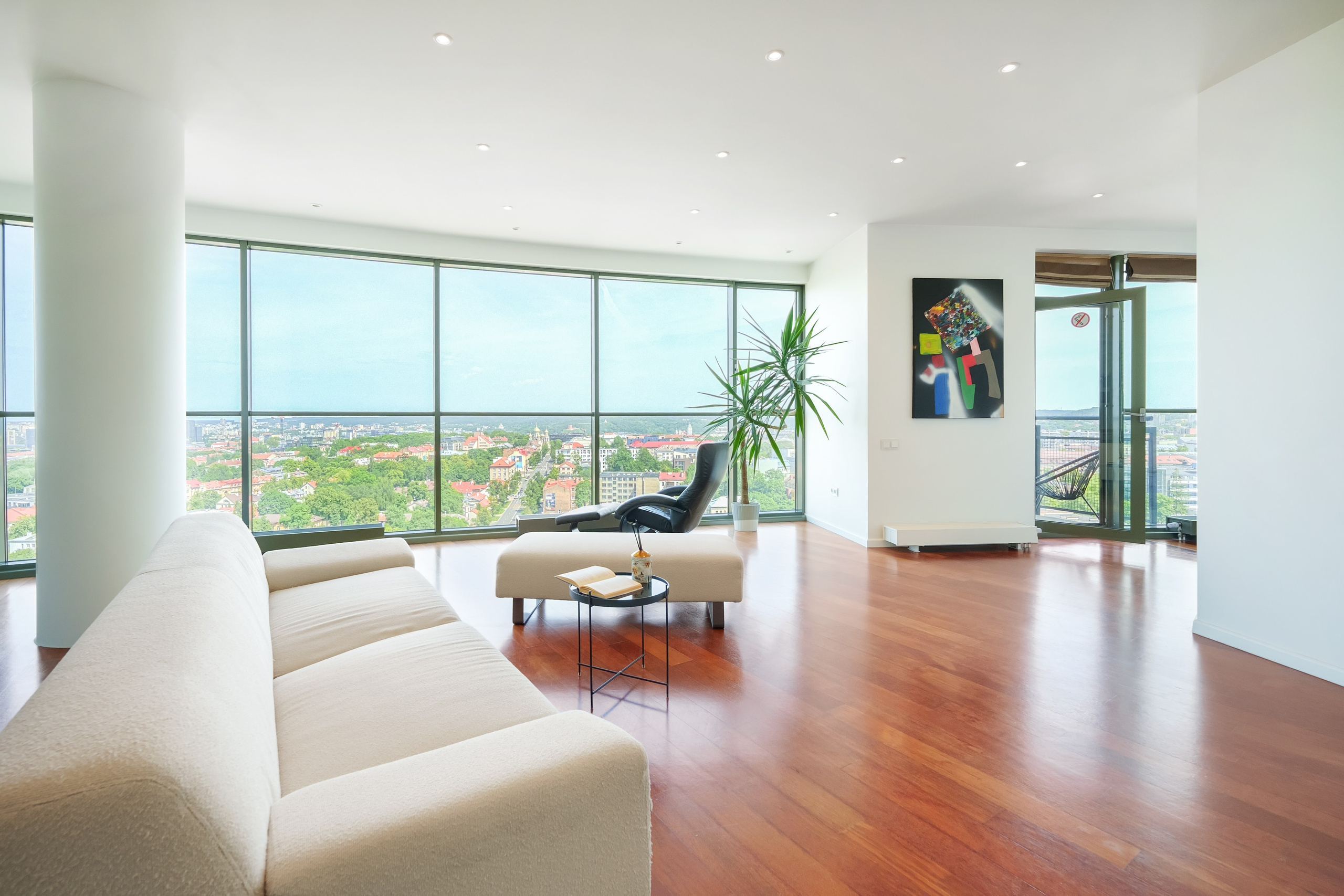 Butų, gyvenamųjų namų, komercinių patalpų fotografavimas. Elina Sapiega fotografė Vilniuje