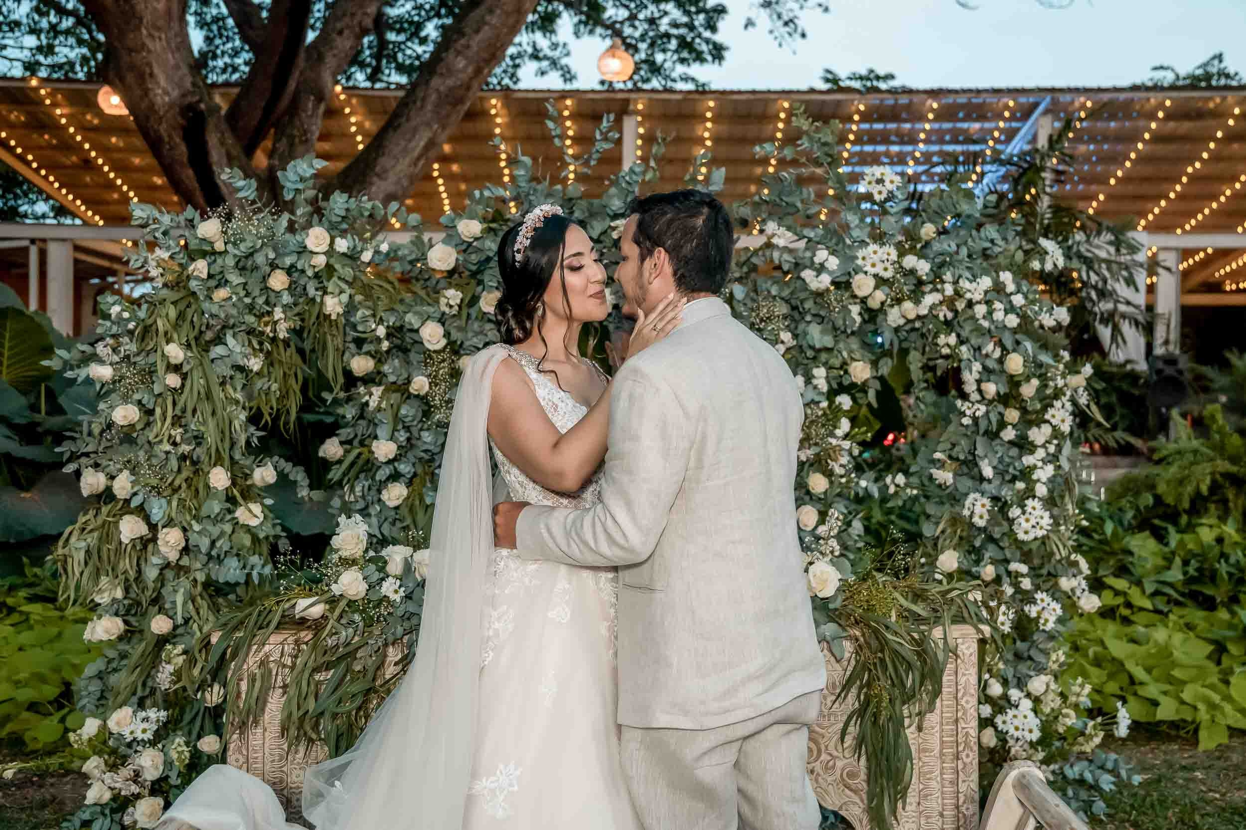 Boda en Cali. Hacienda Entre Rios - Daniela & Rodrigo. Karen Ortiz Photography / Fotógrafo profesional en Cali - Colombia