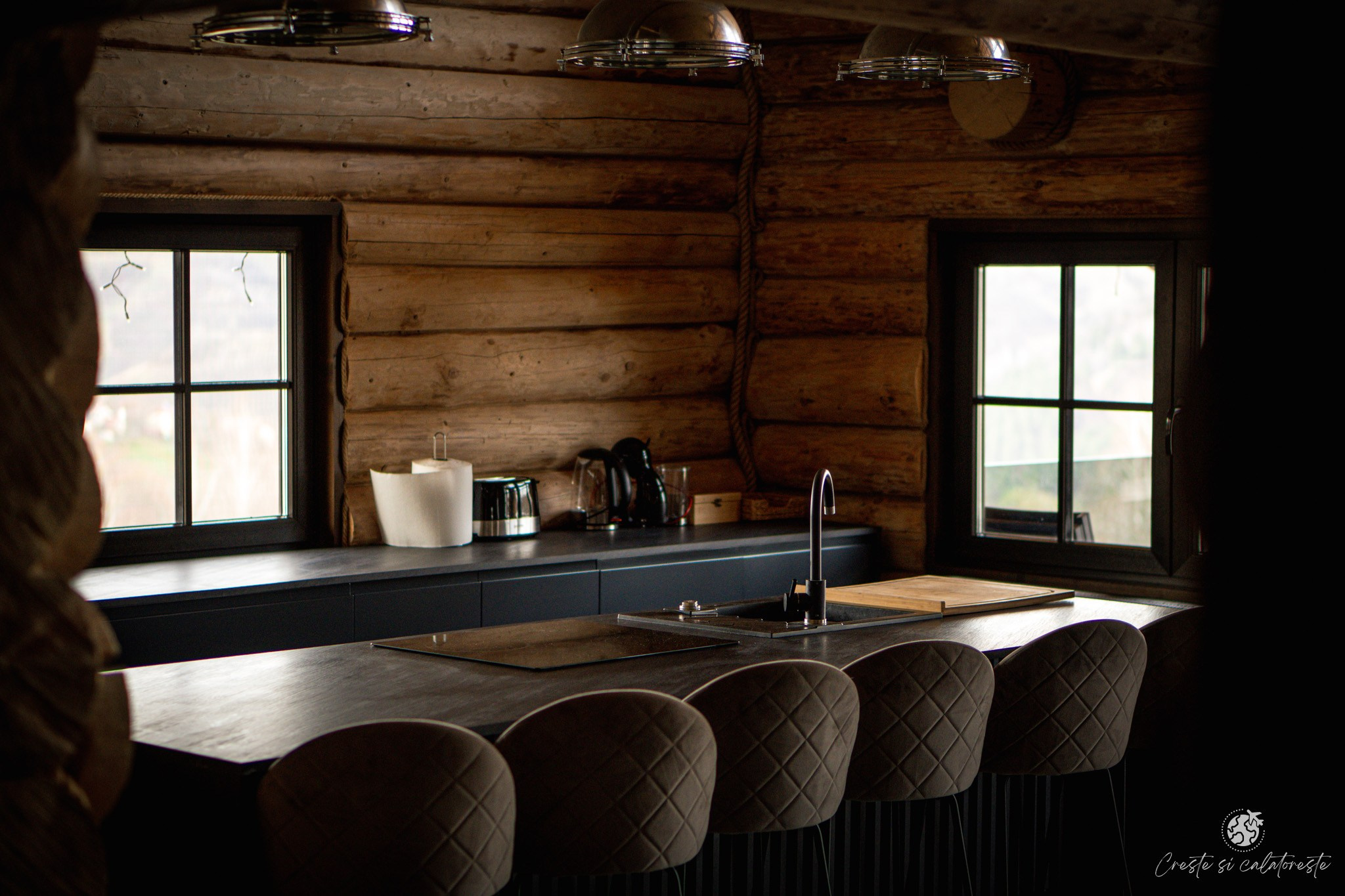 Amber Hills. Creste si calatoreste