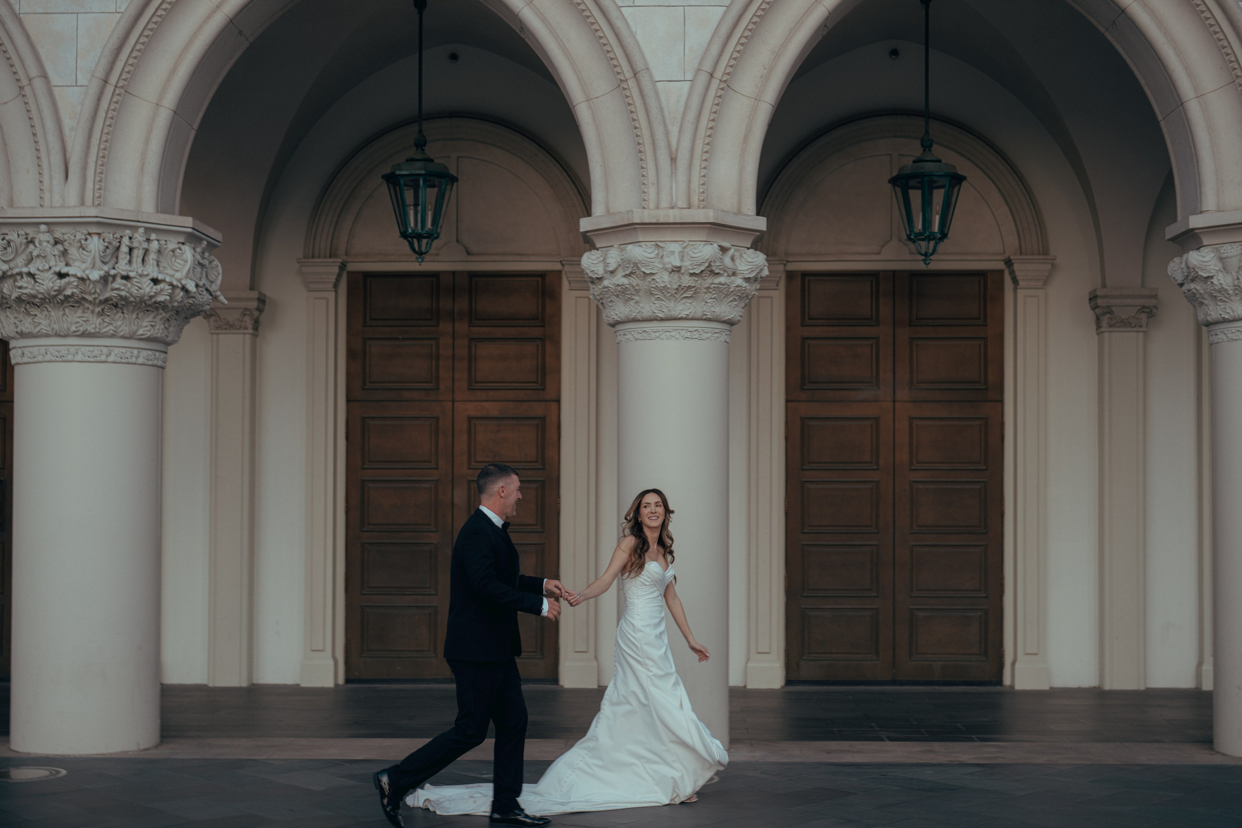L&C. Wedding & elopement photographer Viktoriya Kravtsov. Las Vegas