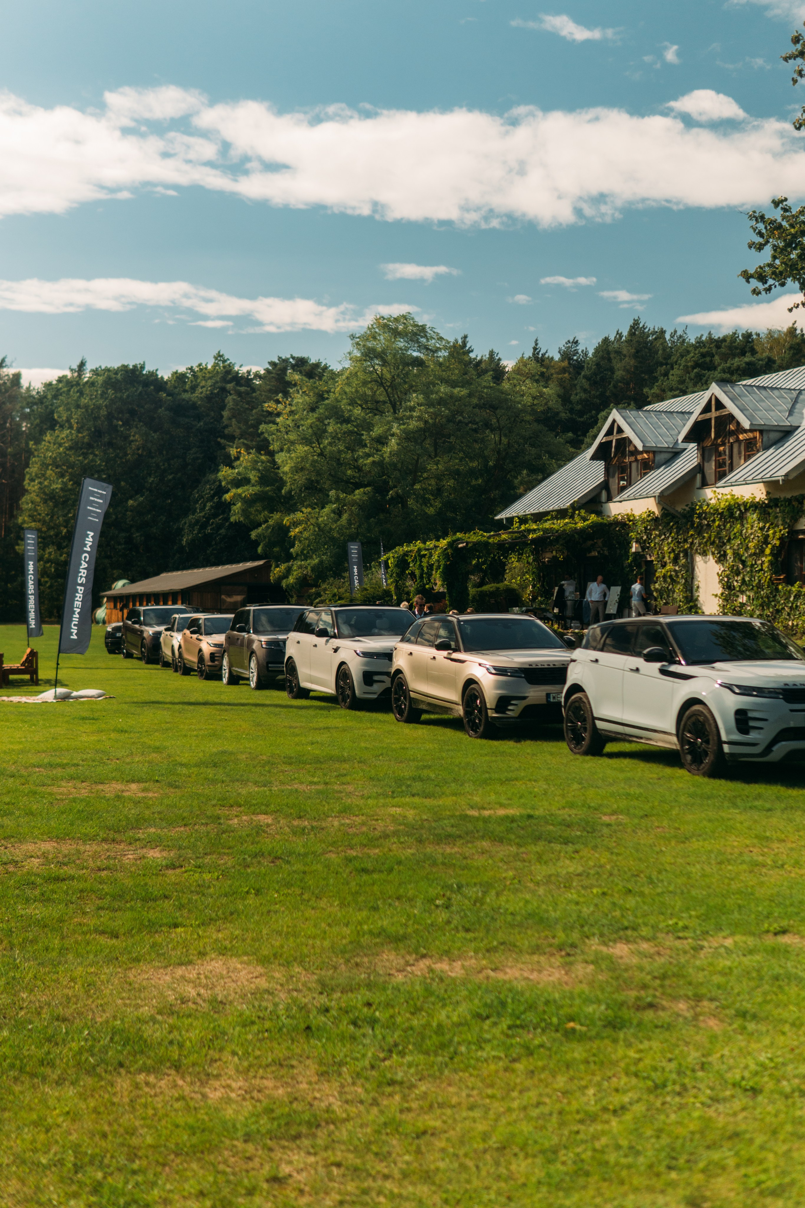 DVLC Range Rover. Byonelove photographer in Warsaw