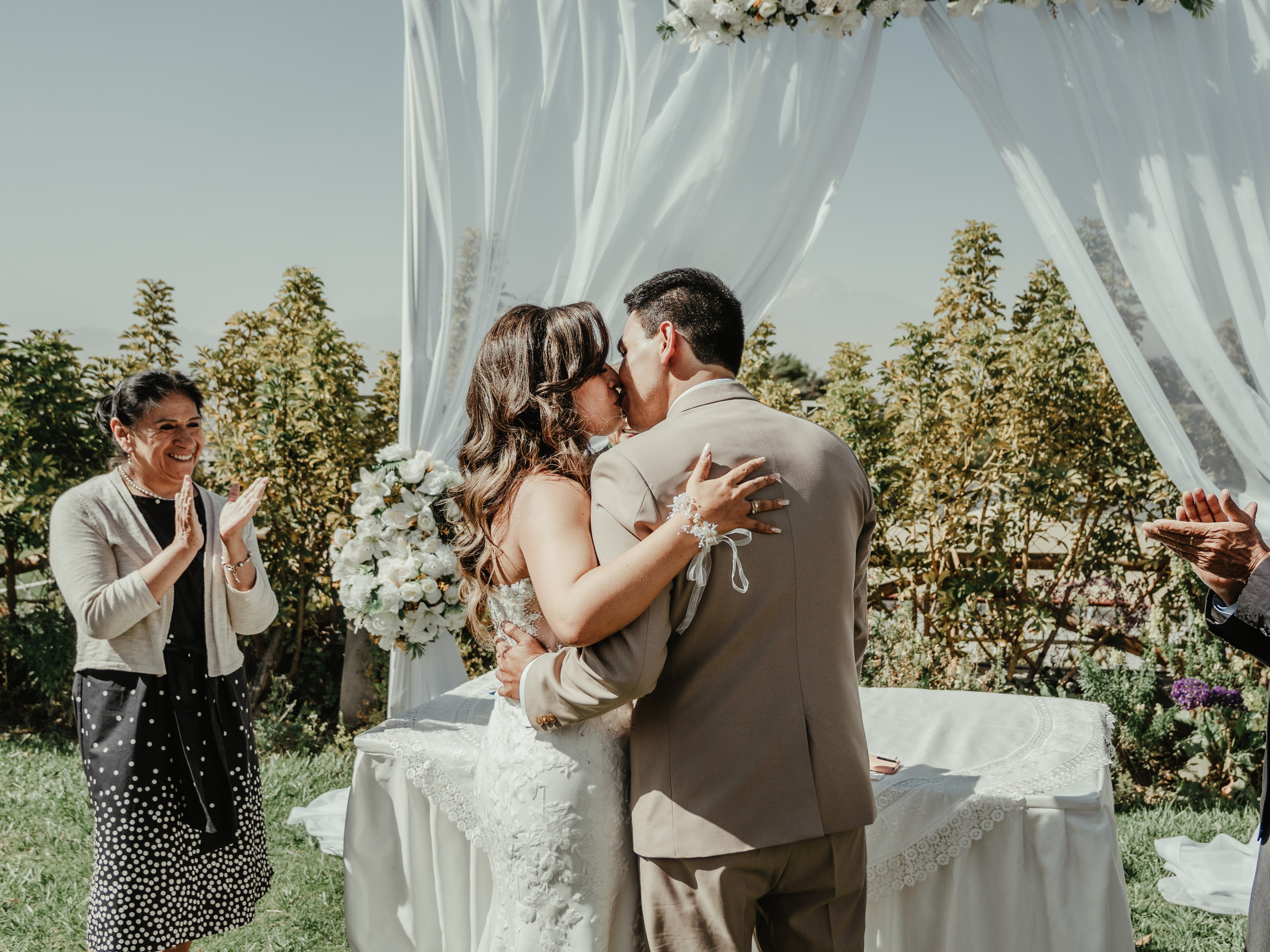 CARLA Y MARIO BODA RELIGIOSA. Studio KVTA | Fotografía y Video de Bodas en Arequipa