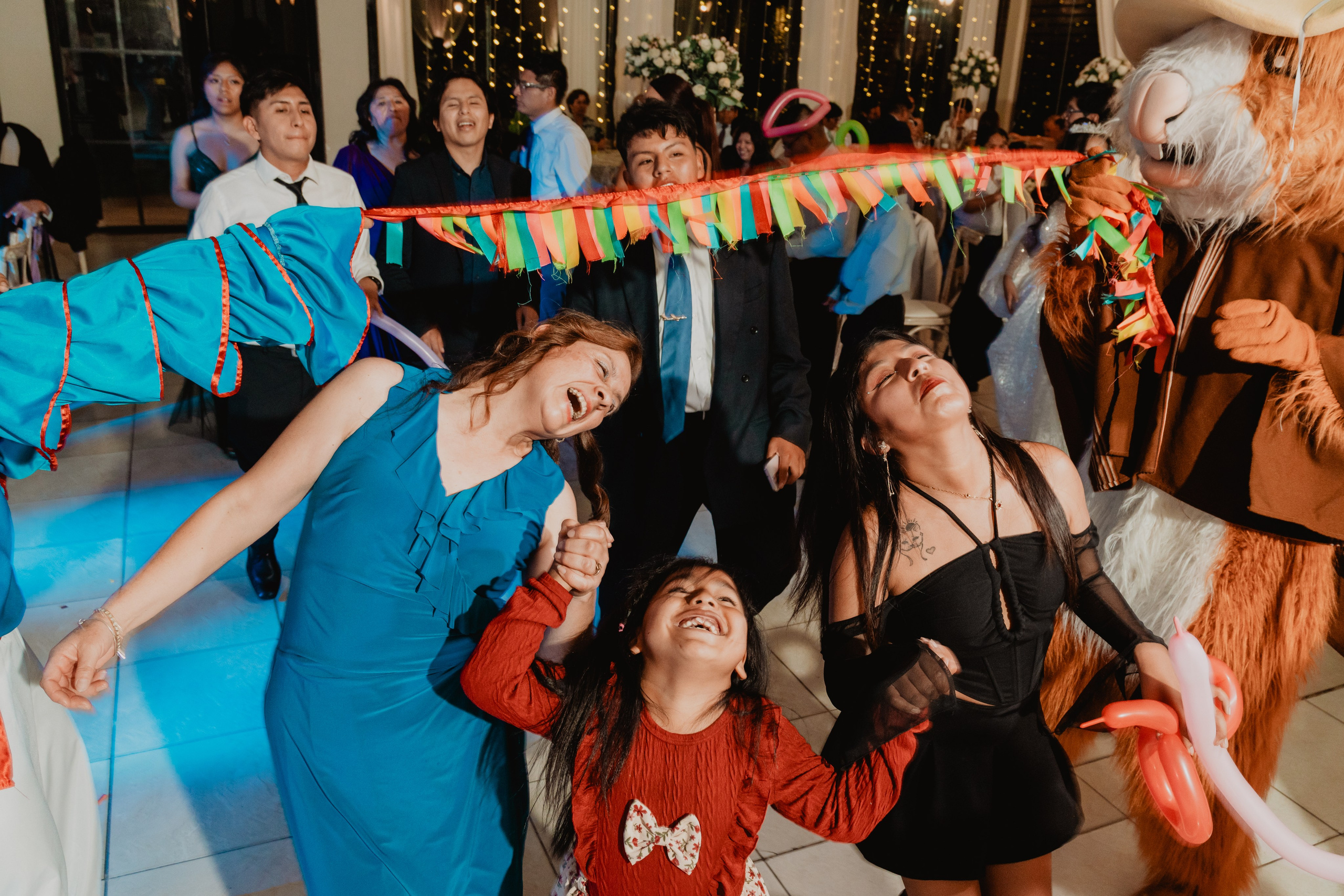 FERNANDO + MARIBEL | BODA RELIGIOSA. Studio KVTA | Fotografía y Video de Bodas en Arequipa