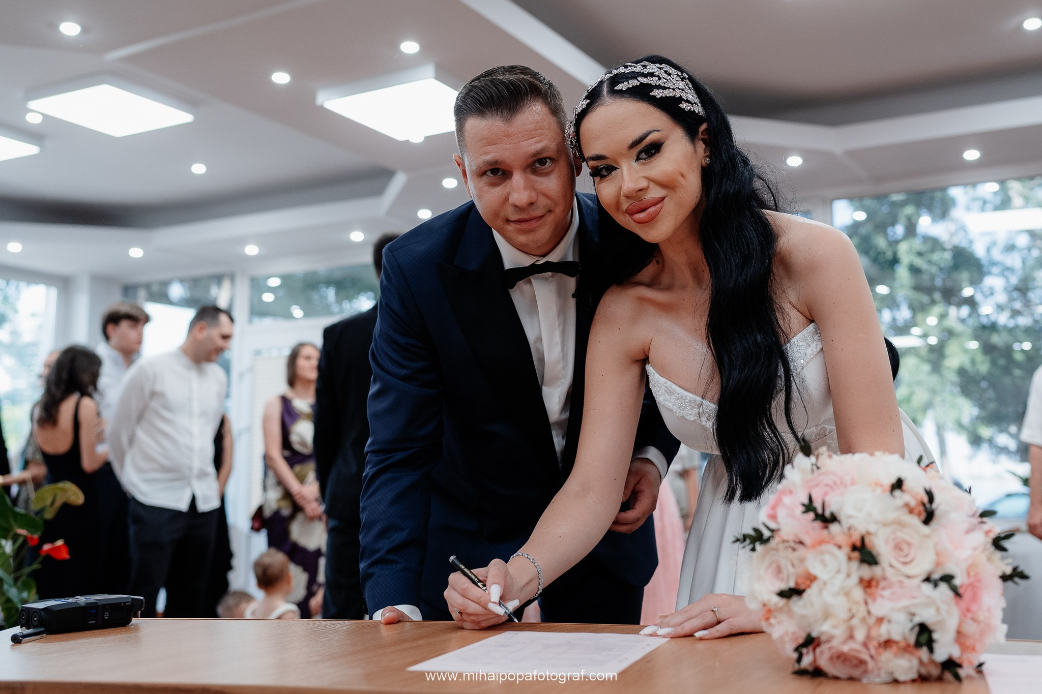 Fotograf Cununie Civilă în București - Mihai Popa Fotograf. Fotograf Nuntă, Botez și Cununie Civilă în București - Mihai Popa