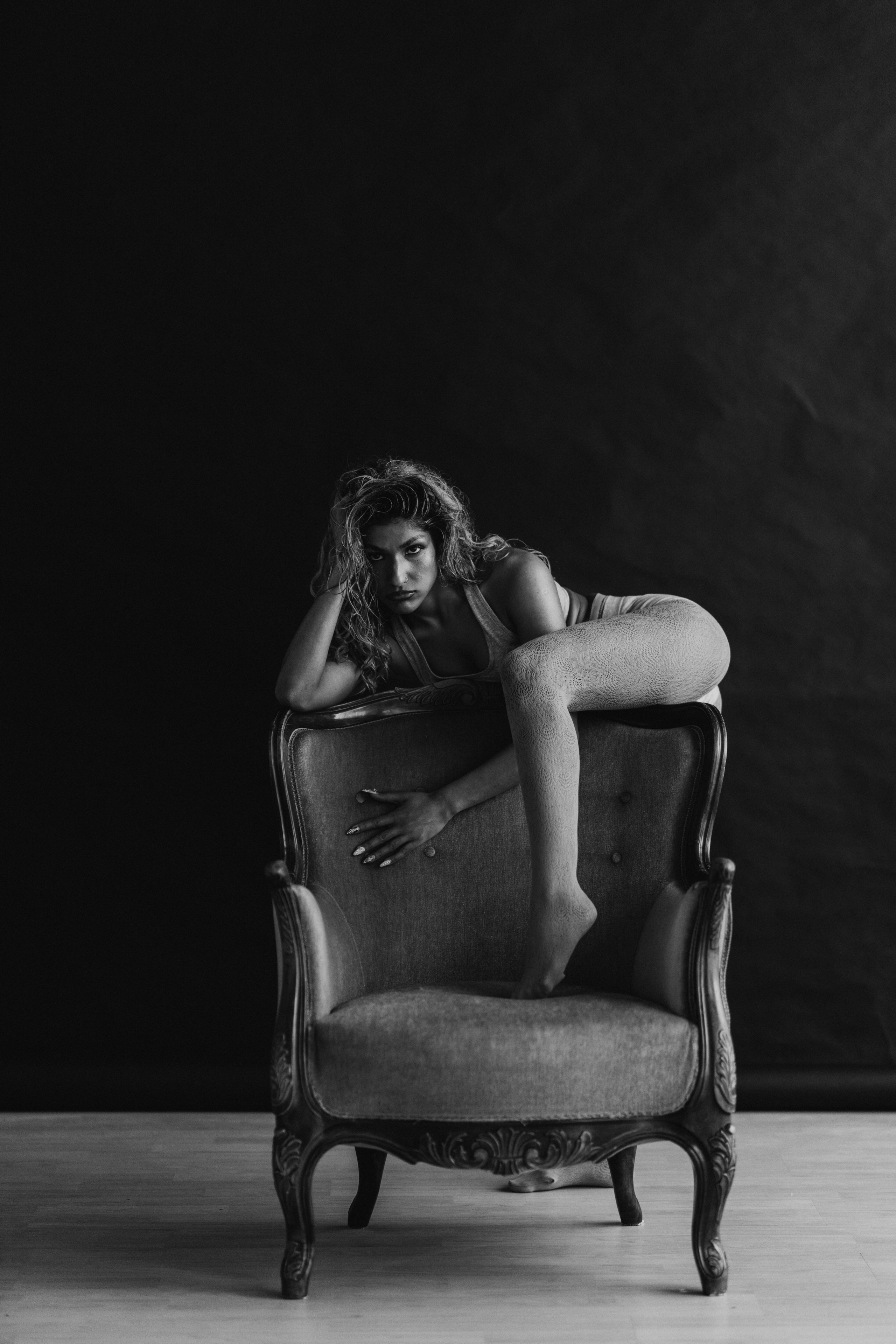 DANCERS. Victoria Olonen – Cinematic Portrait Artist | Helsinki & Europe
