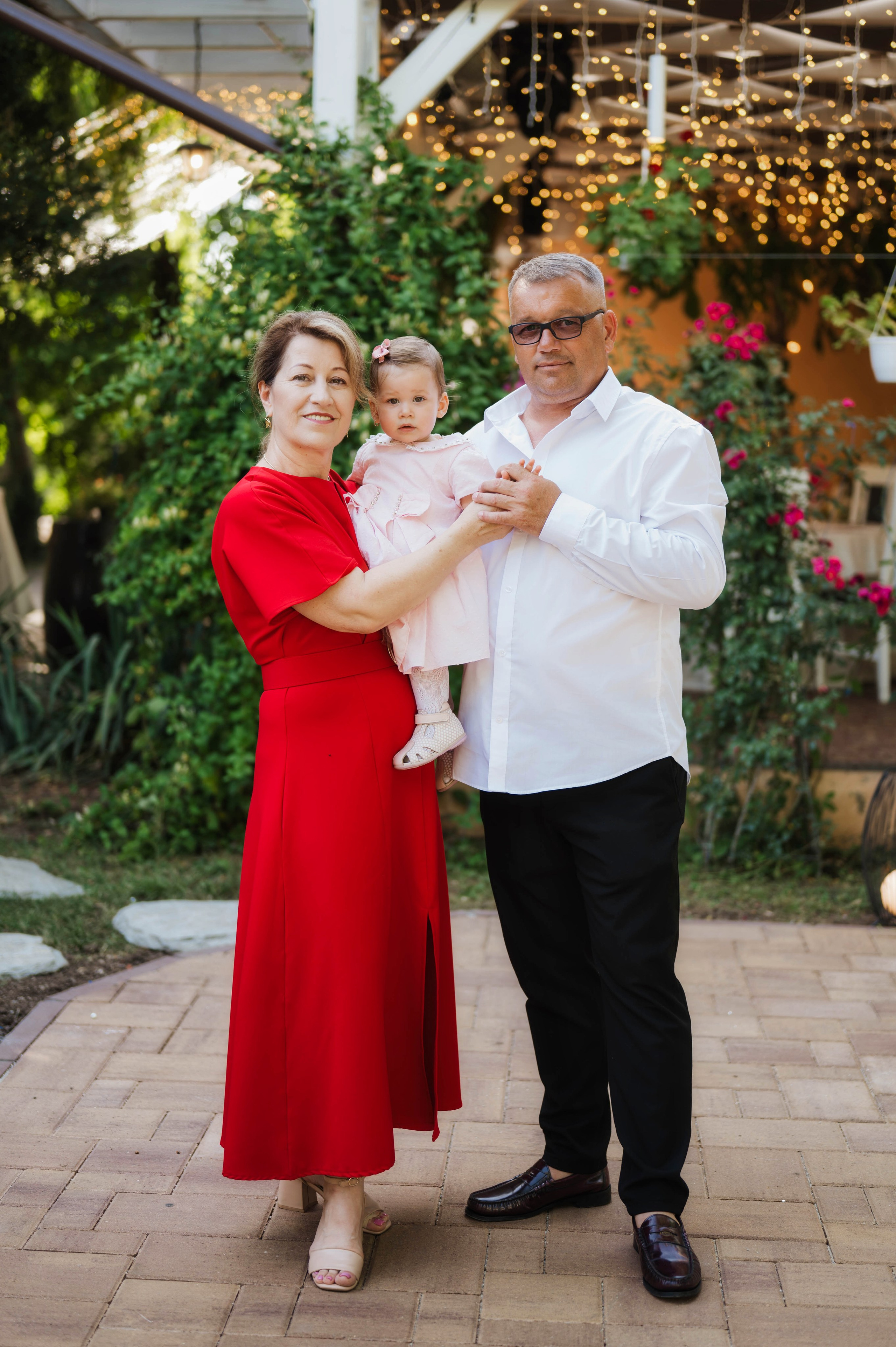 Turta/Mot. Amintirile tale merită mai mult decât o fotografie. Merită o poveste