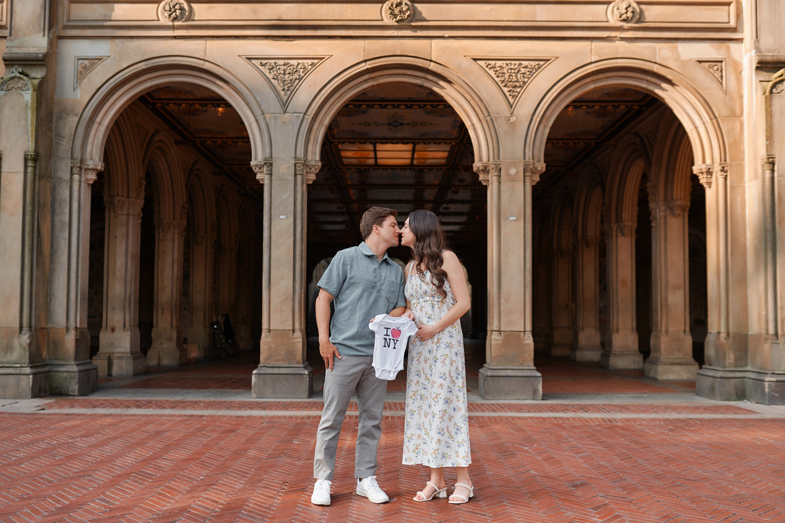 Maternity indoor and studio photoshoot. Professional Wedding and event photographer USA New York