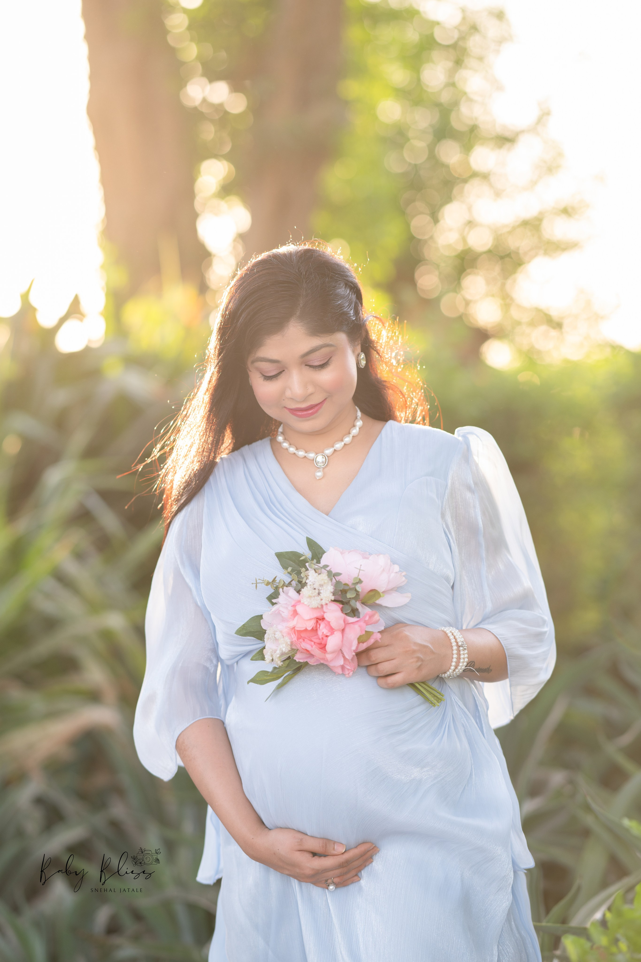 Maternity photoshoot in Doha, Qatar. pregnancy photo-session in Doha, Qatar. Newborn photo session in Doha Qatar, baby, sitter, cake smash, pre-birthday, maternity, family photographer in Doha, Qatar