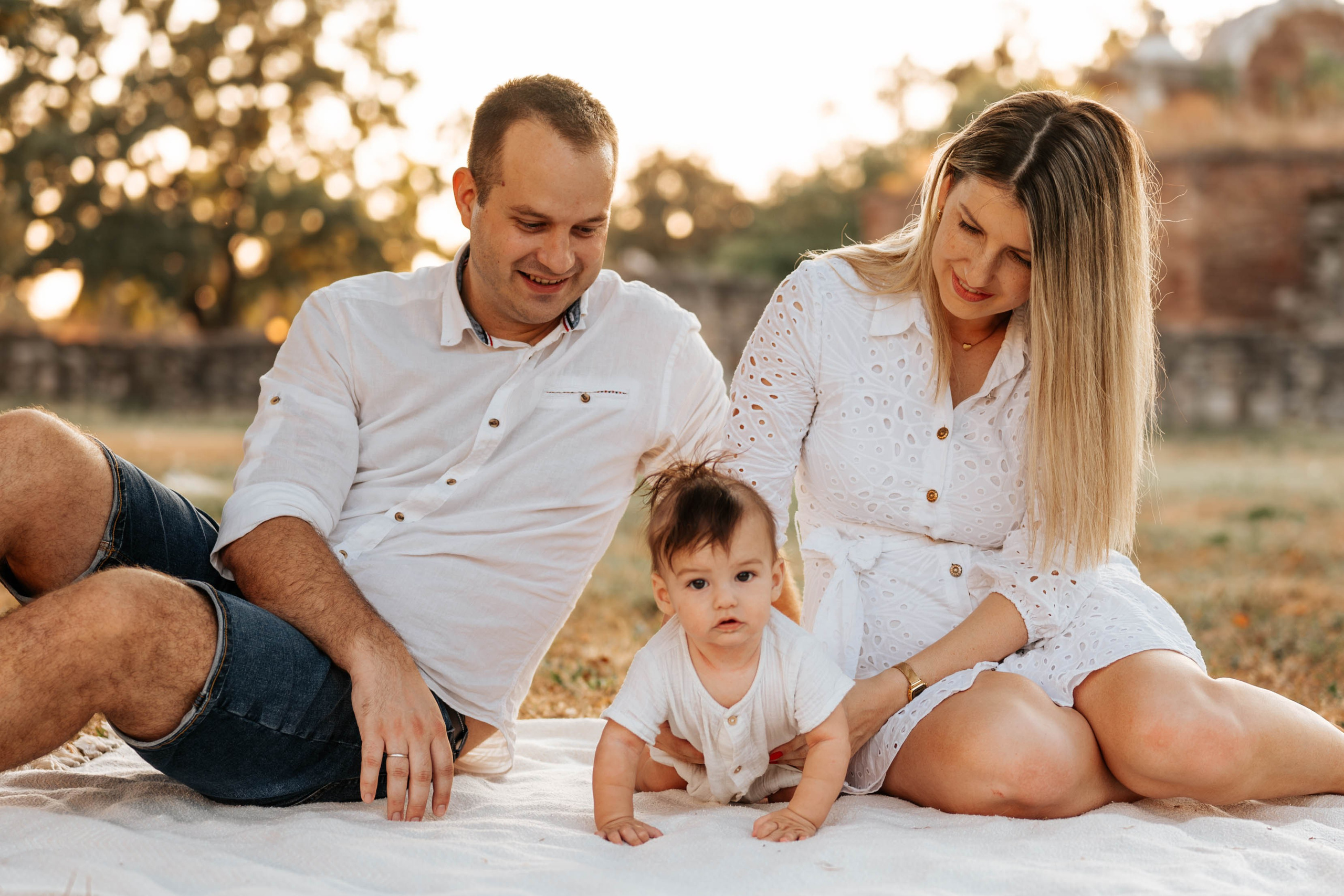 Vuk - porodično fotografisanje u prirodi. Dečiji i porodični fotograf