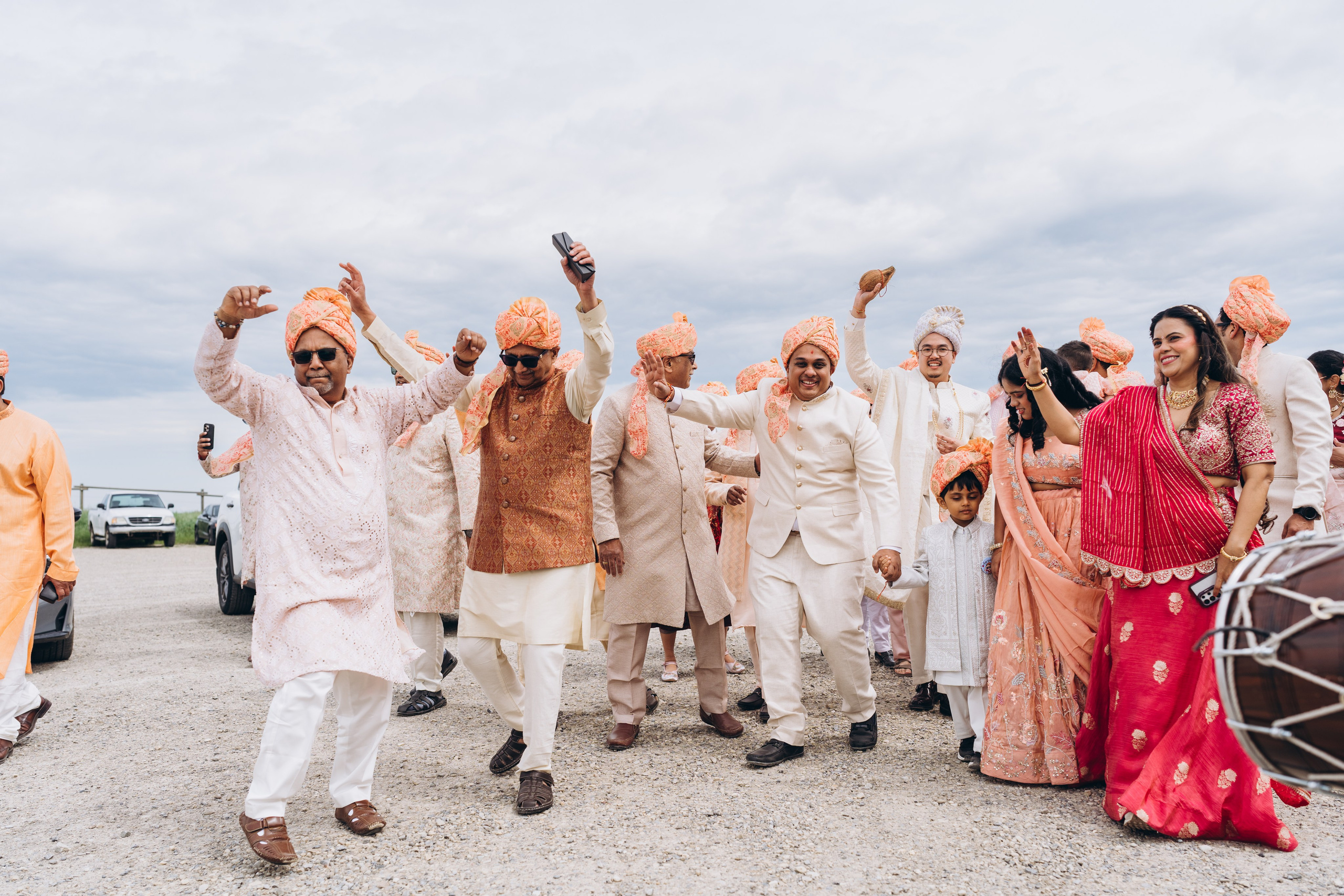 Jackie & Bindi. Calgary Wedding & Lifestyle Photographer — Yevhen Polishchuk