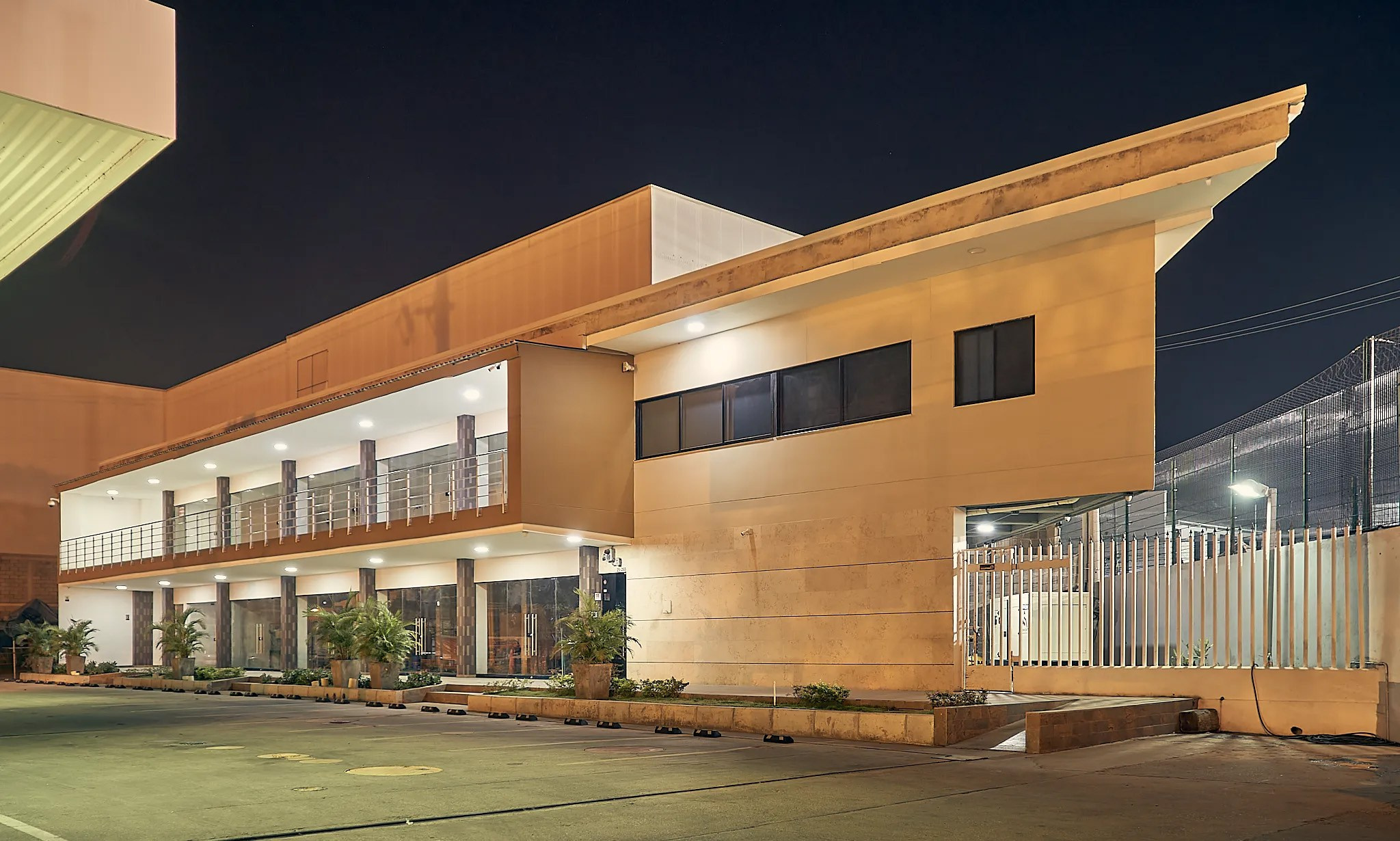 Sesión fotográfica arquitectónica Mall Comercial El Bosque