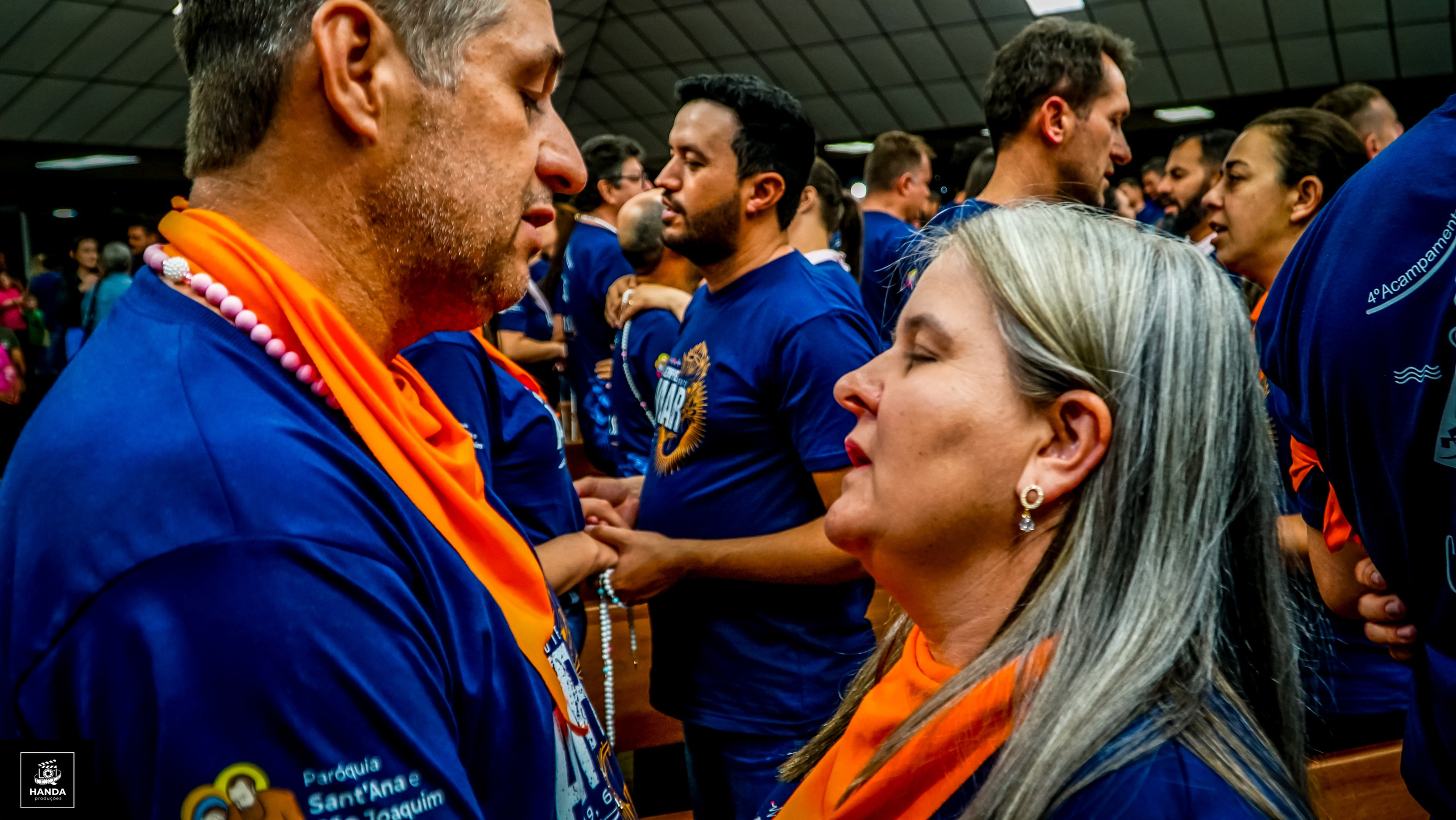 Acampamento Casais. Handa Produções