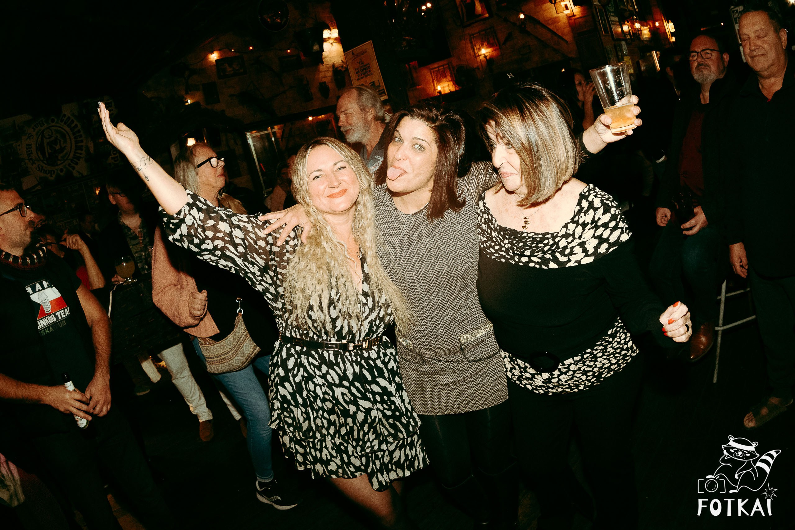 Dirty Picks en El Paso Bar Torrevieja: fotorreportaje punk y garage rock · 24 de enero | FOTKAI