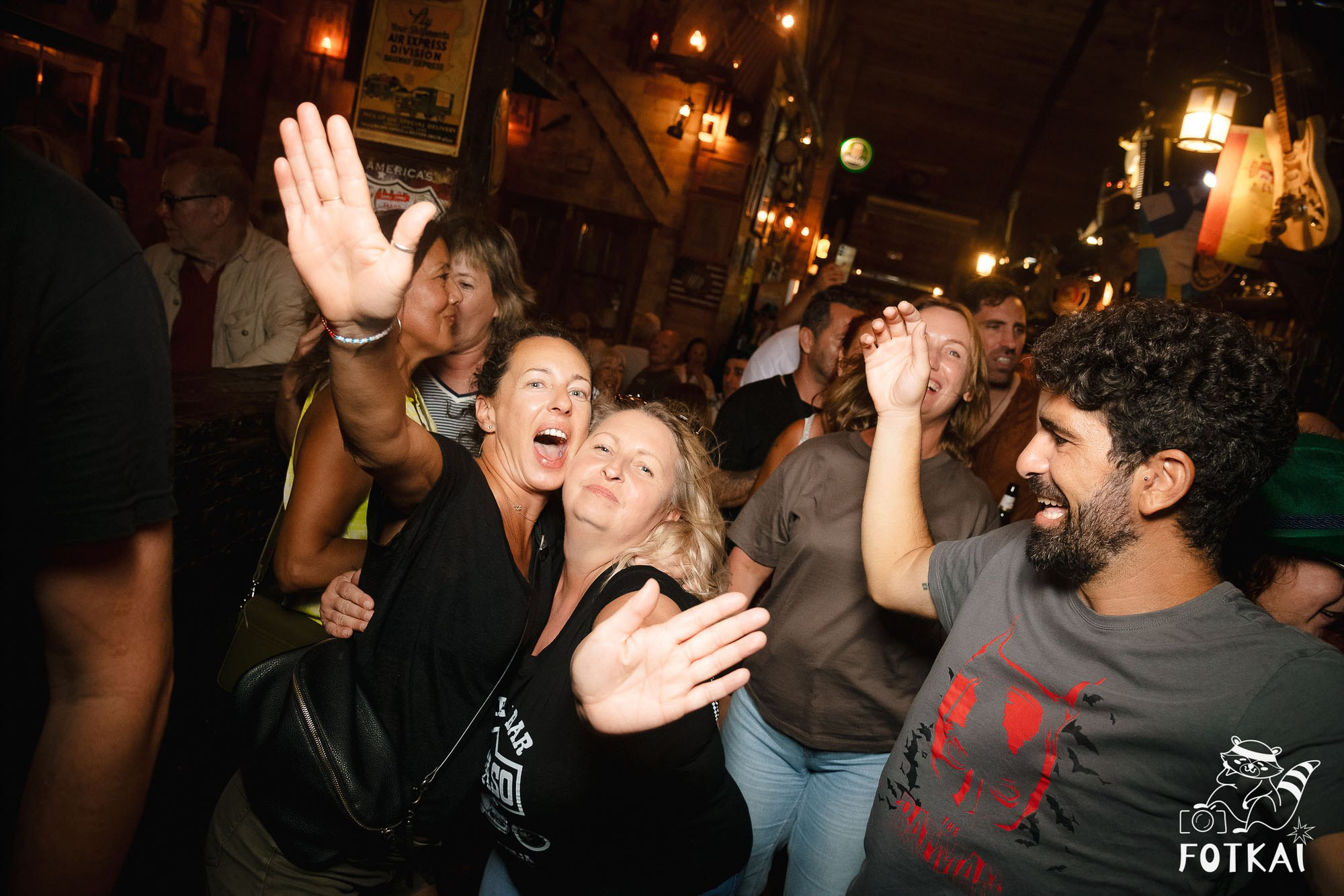Get Back en El Paso Bar – Noche de Rock en Vivo | Reportaje Fotográfico Oktoberfest | FOTKAI