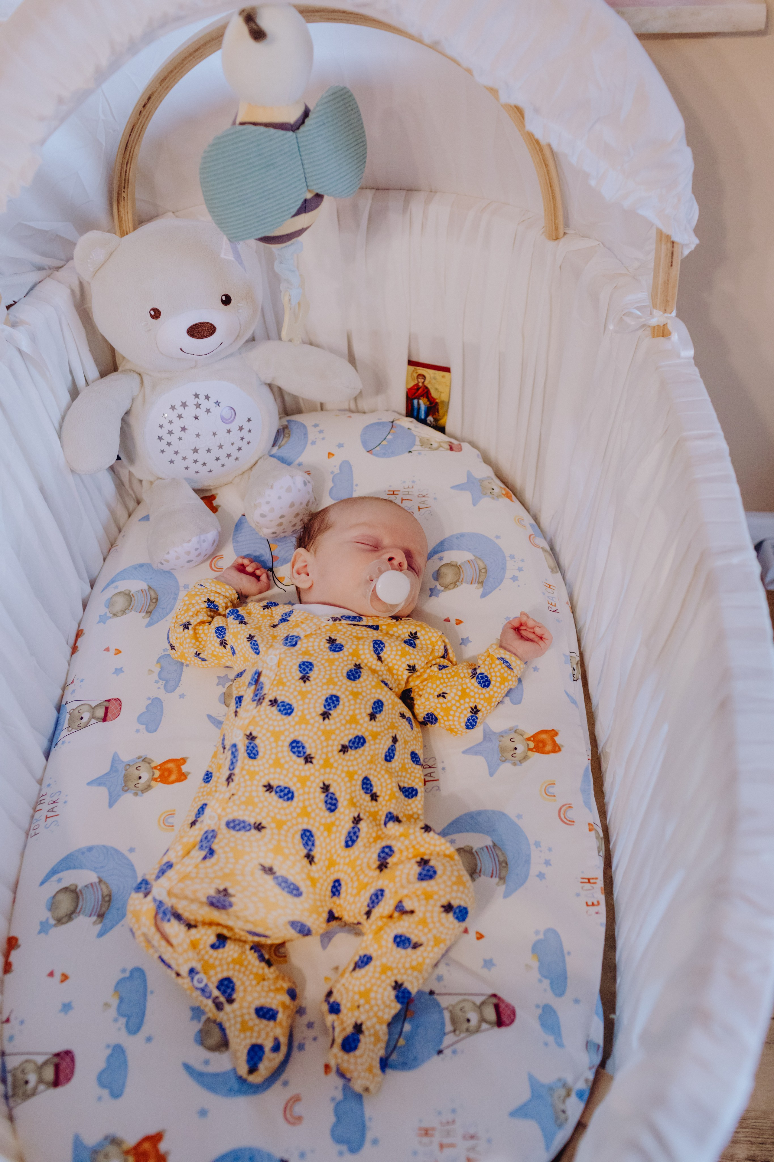 Ștefan. Wedding & couple photographer from Romania Rut Vetan