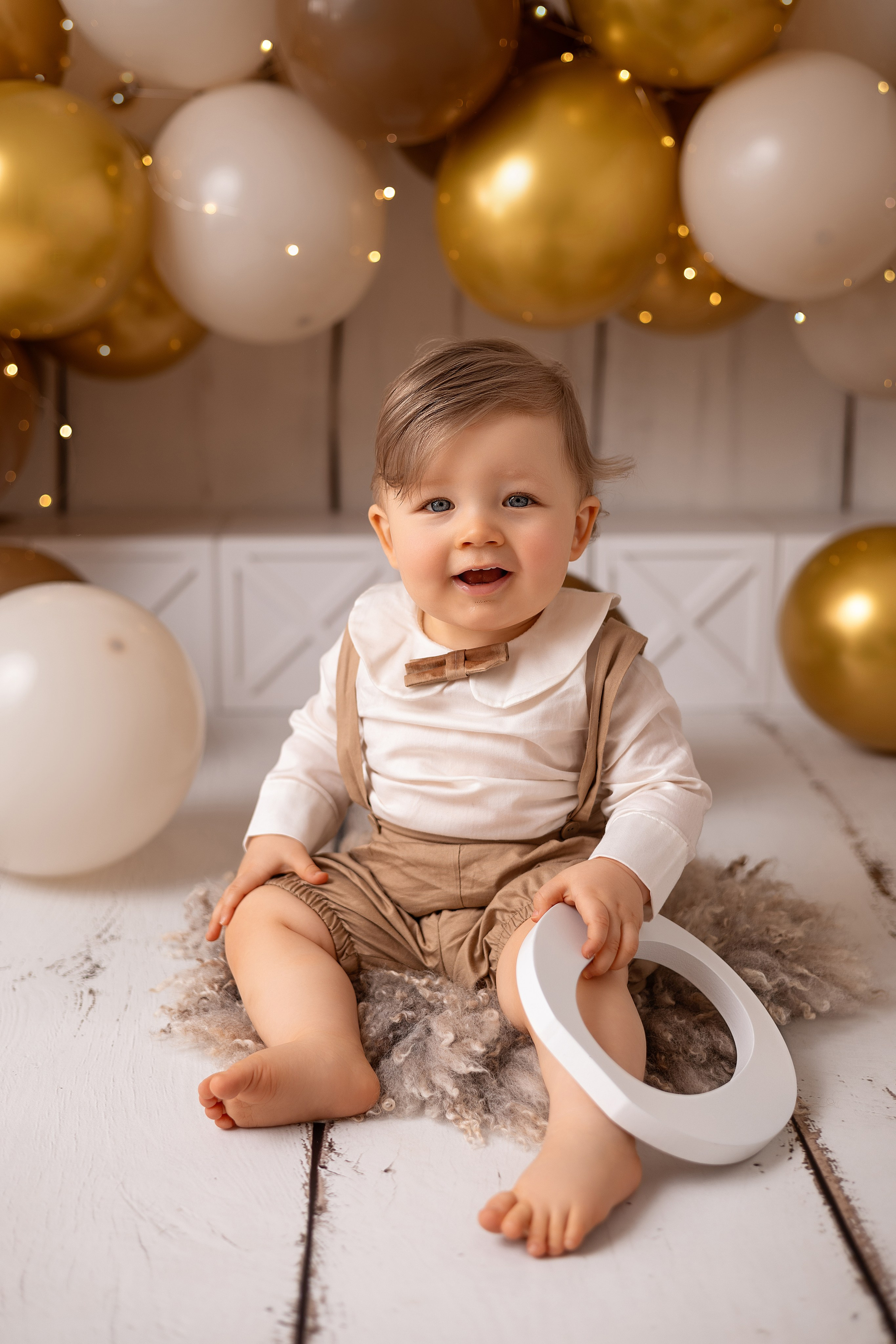 Erste Geburtstag „Cake Smash“. Neugeborene- Schwangerschaft- und Kinder Fotografin in Lehre