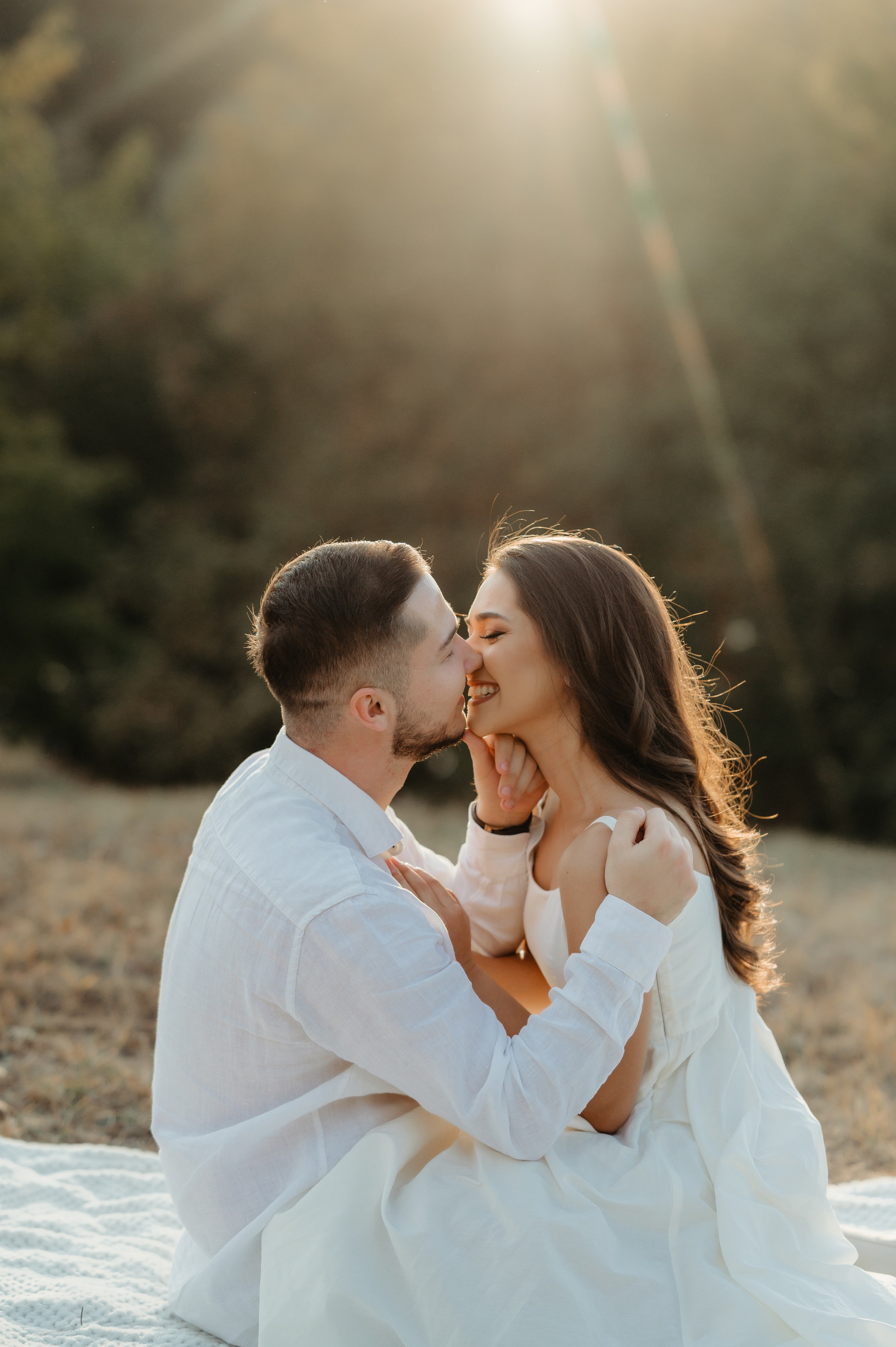 Sedinta foto save the date la apus. Proud Vision Weddings | Wedding Photography & Film — Servicii profesionale Foto Video Nunta Iasi