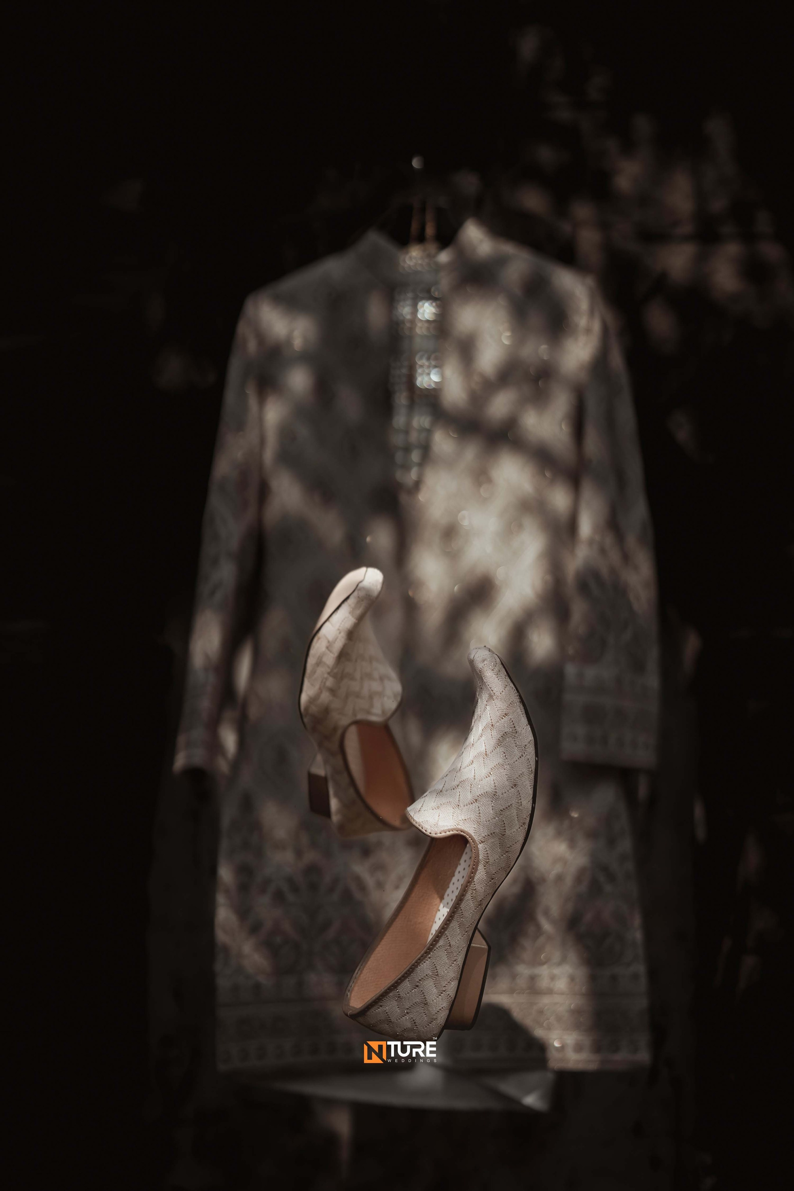 PHOTOS. NTURE WEDDING