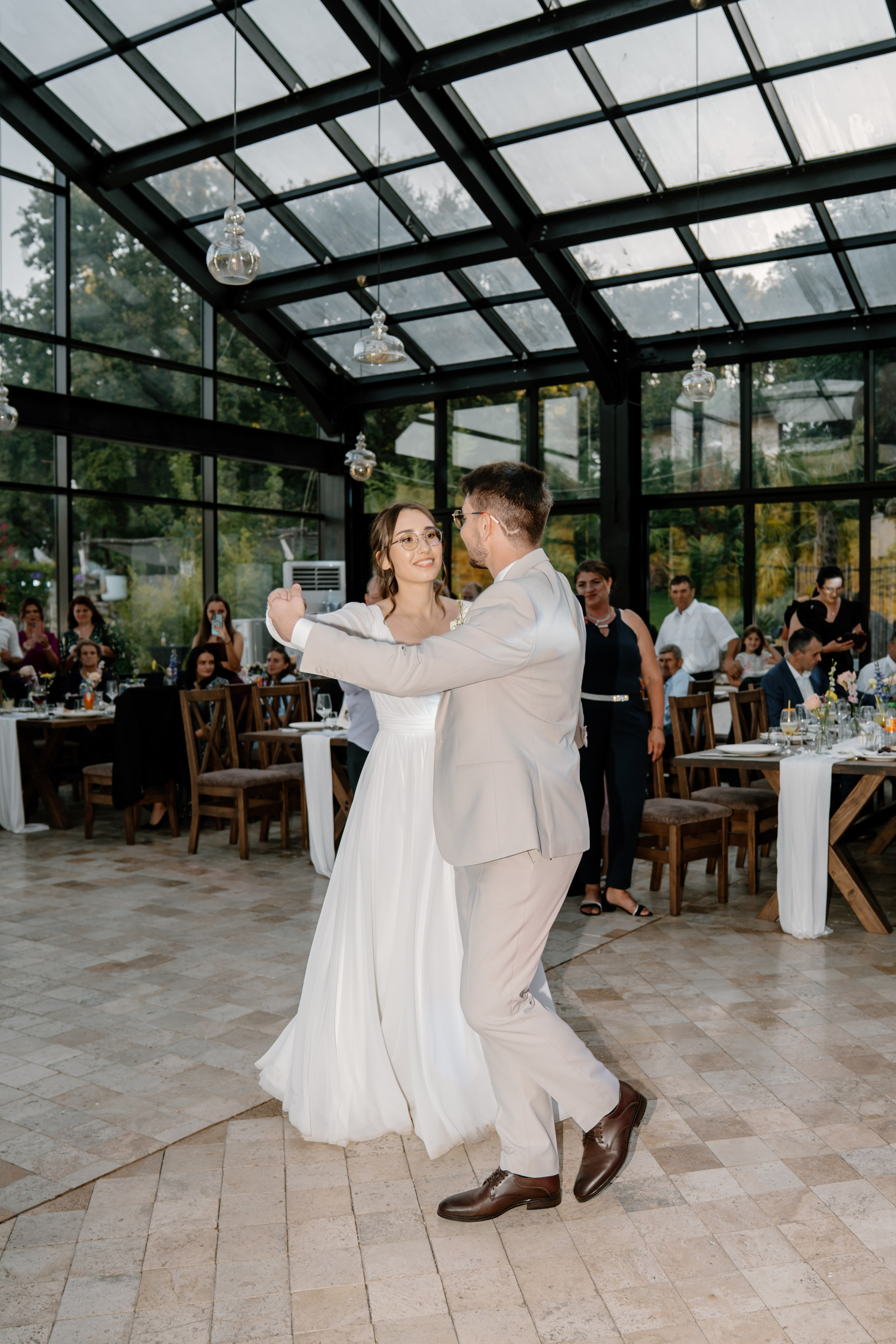 Analisa | Constantin. Gabrielacojocariu.com