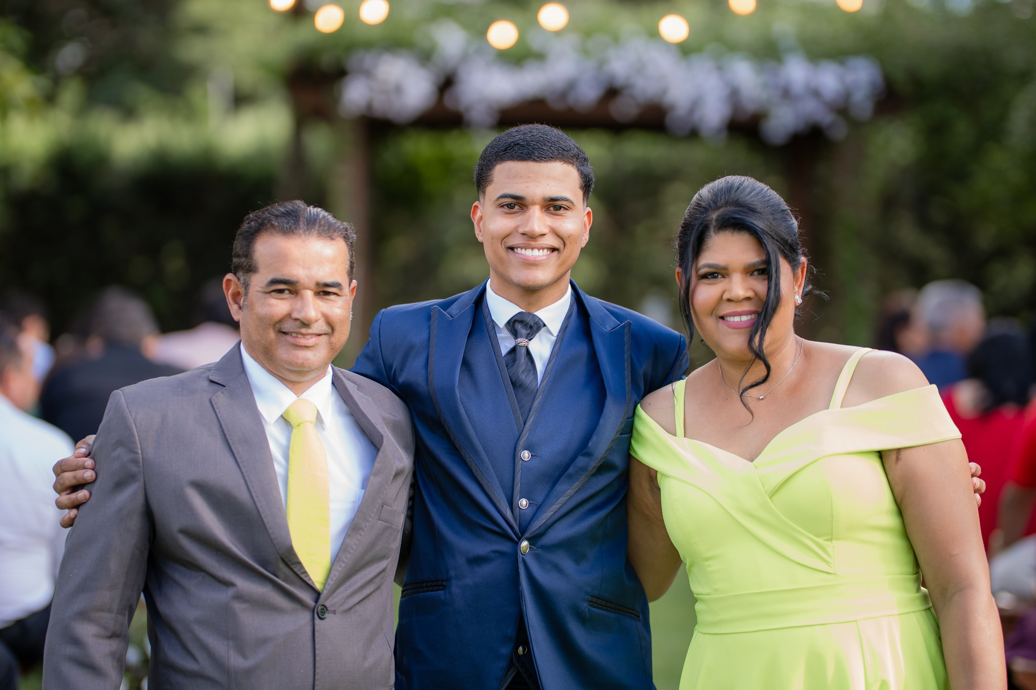 Larissa & Vinicius — Espaço Faveral / Aararaquara. Robson Colaço