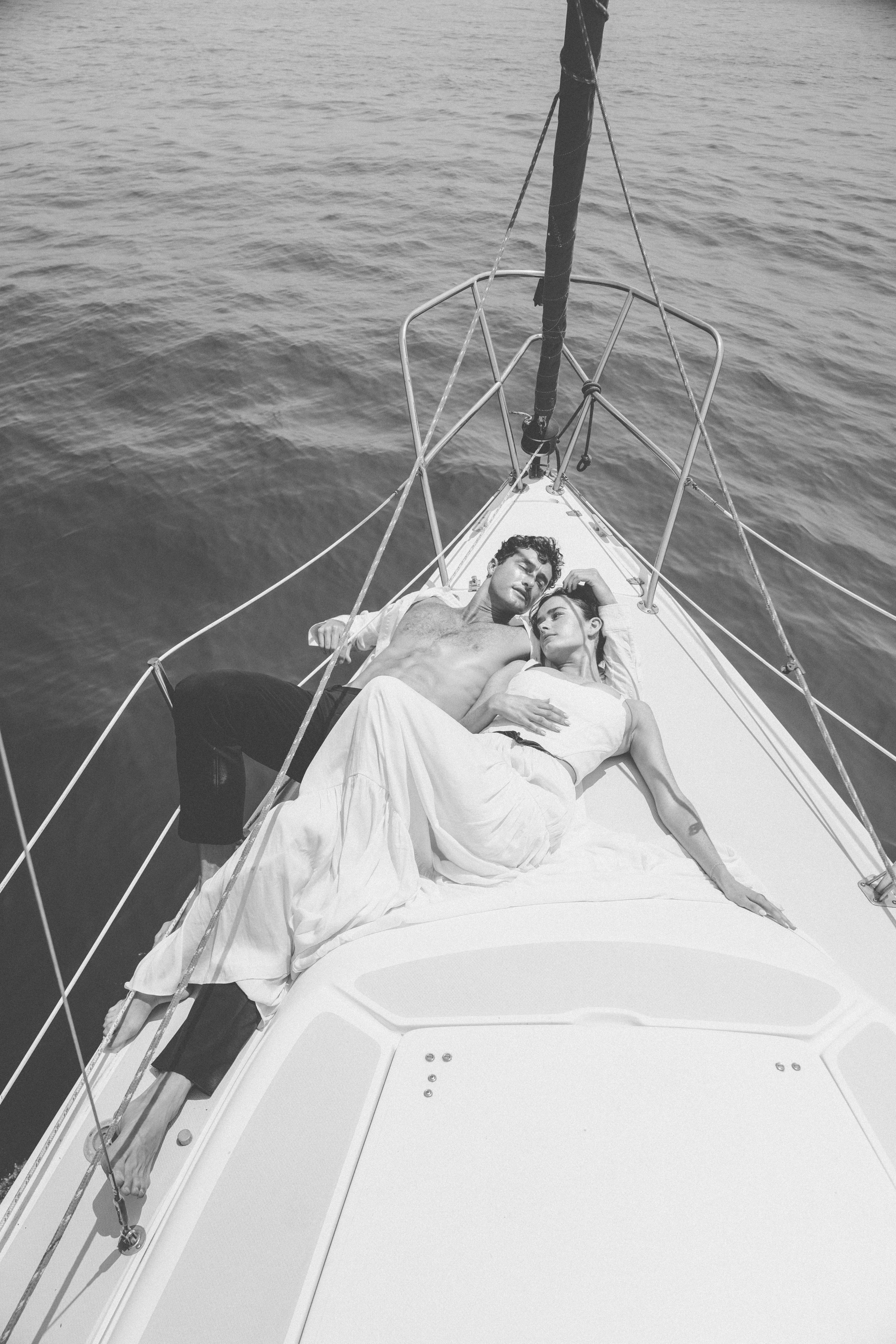 Love on the boat. Main