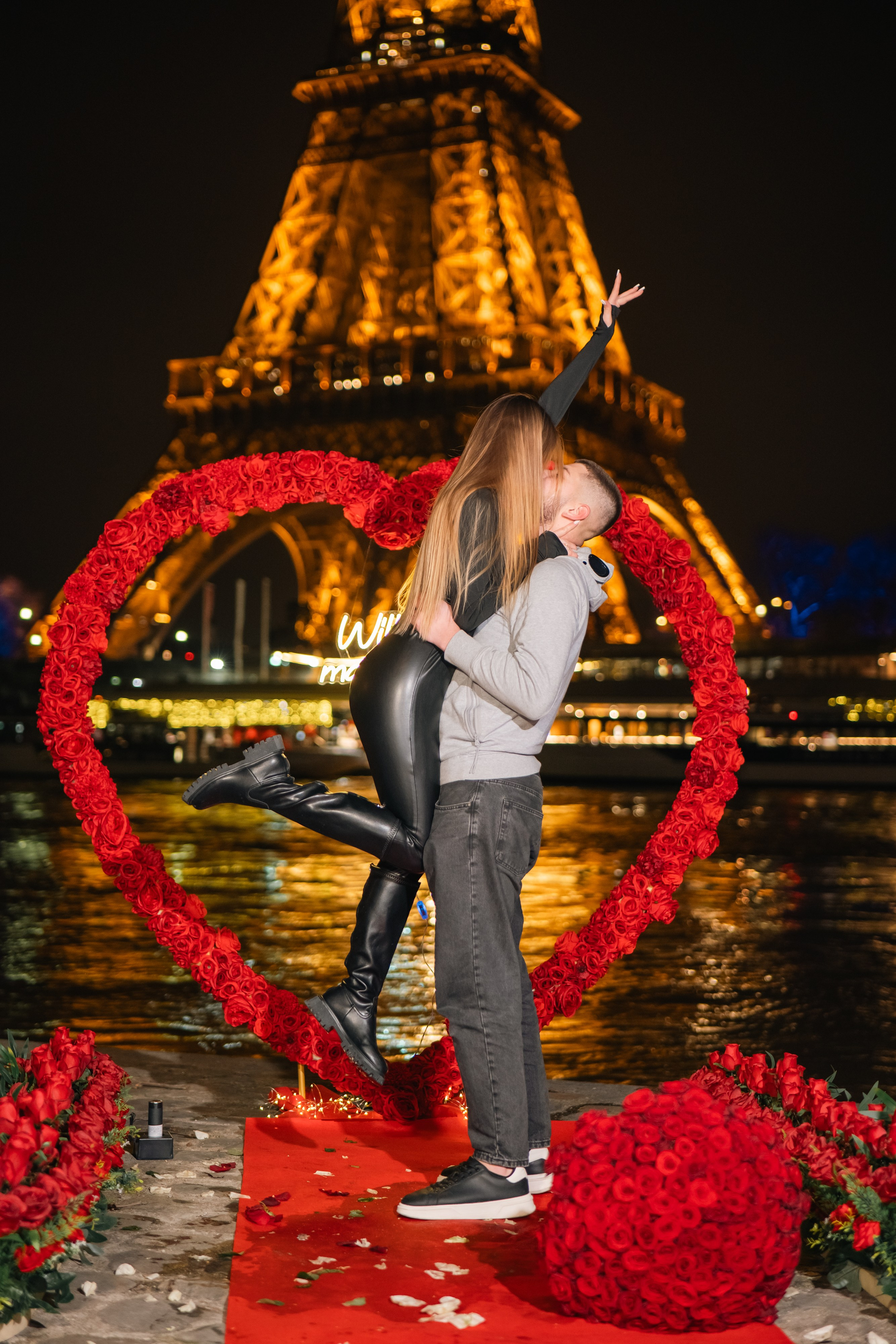 Oleg & Iulia. Fotograful și Cameramanul familiei dvs în Franța Paul Photographer