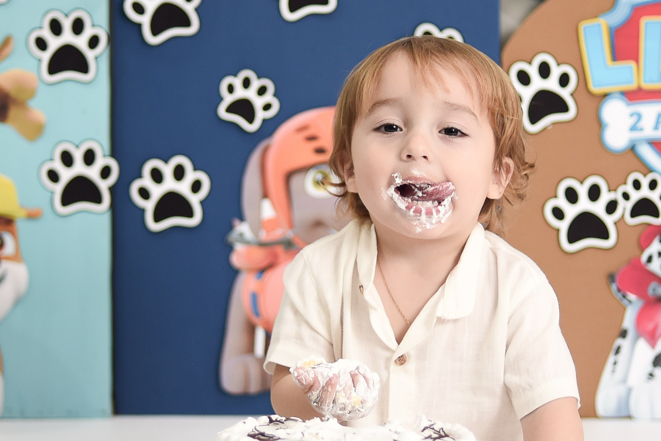 Liam 2do año. Temática Pou Patrol. Fotografo de casamiento en misiones y fotógrafo de familia  Posadas