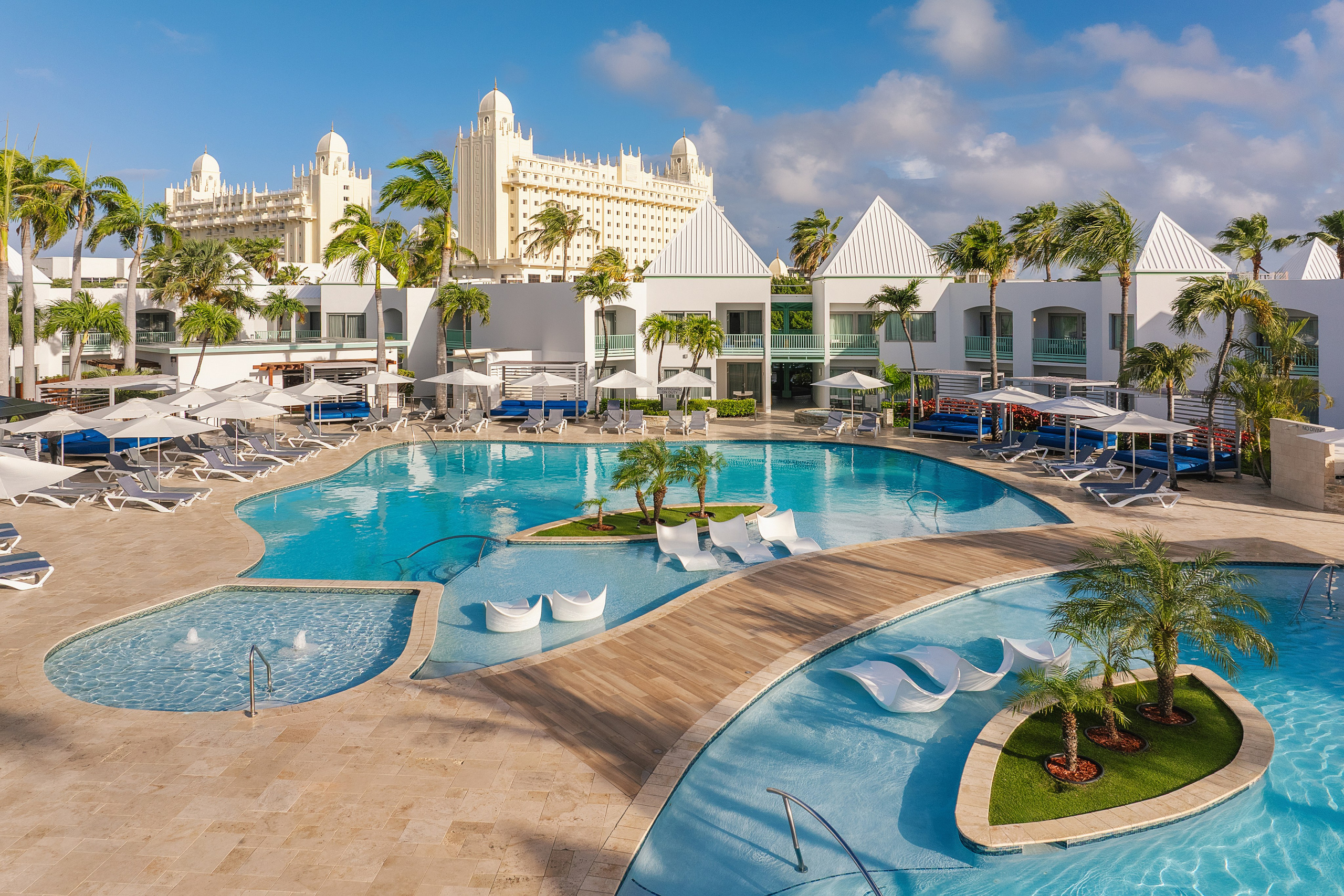 Courtyard Aruba Resort. Professionals Hotel Content Creators Salt and Pepper Studio