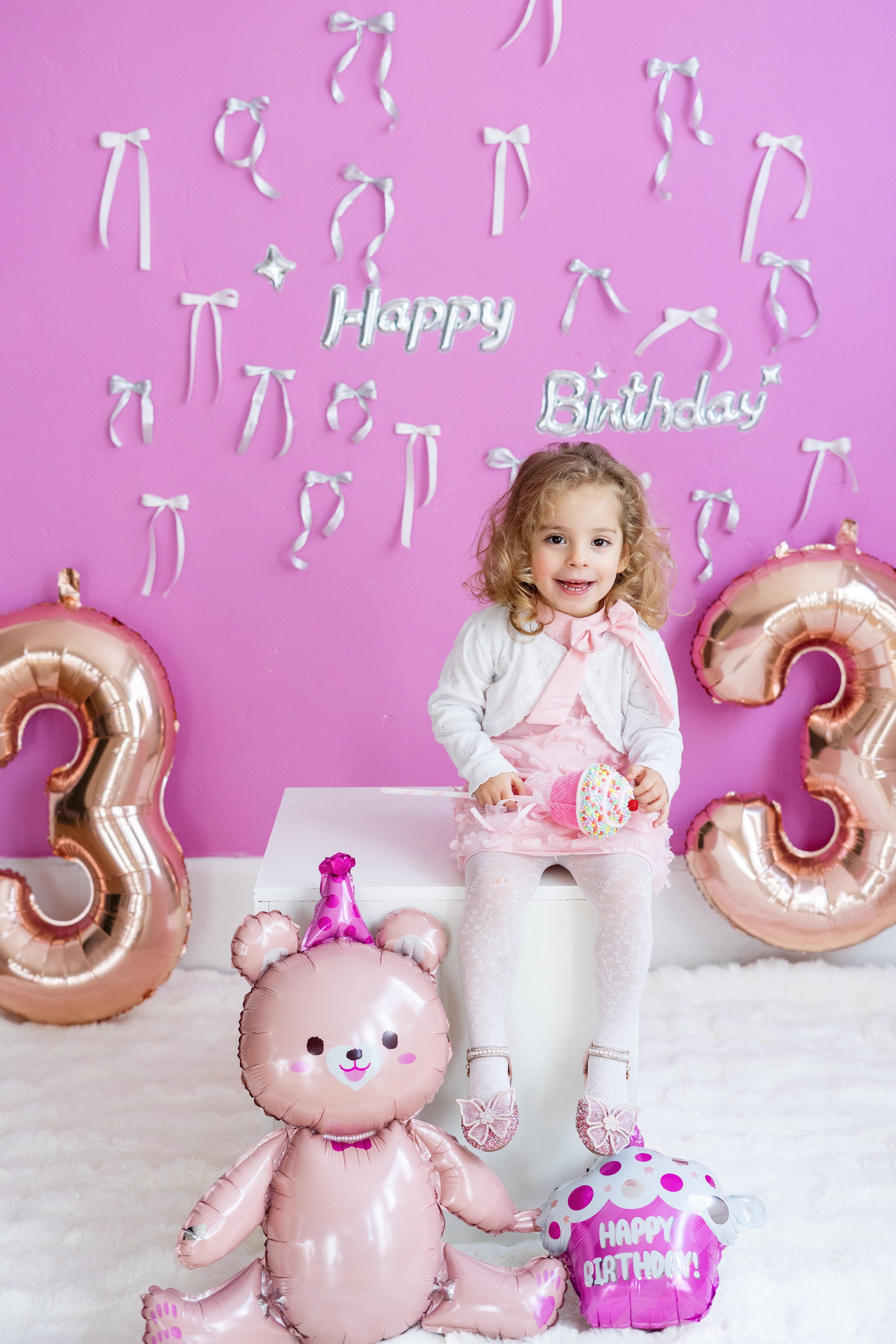 Maggie et Rosie 3 ans. Petit trésor photos de famille, grossesse et nouveau-né à Roanne