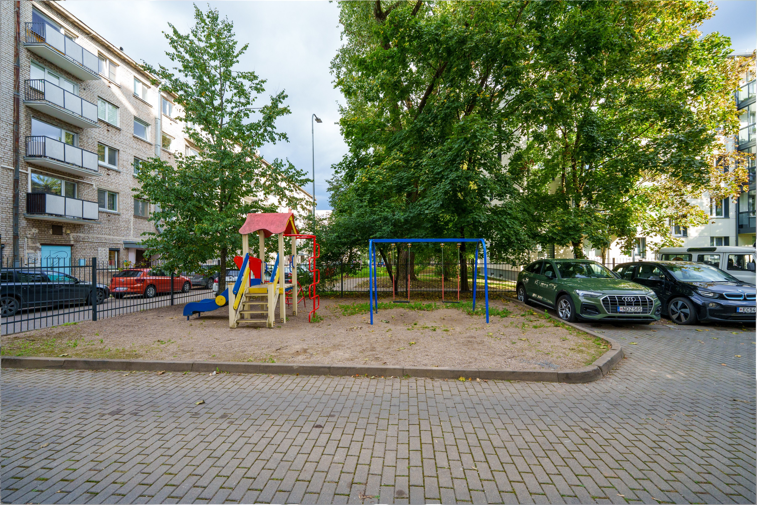 Birželio 23-sios g. 15. Elina Sapiega fotografė Vilniuje