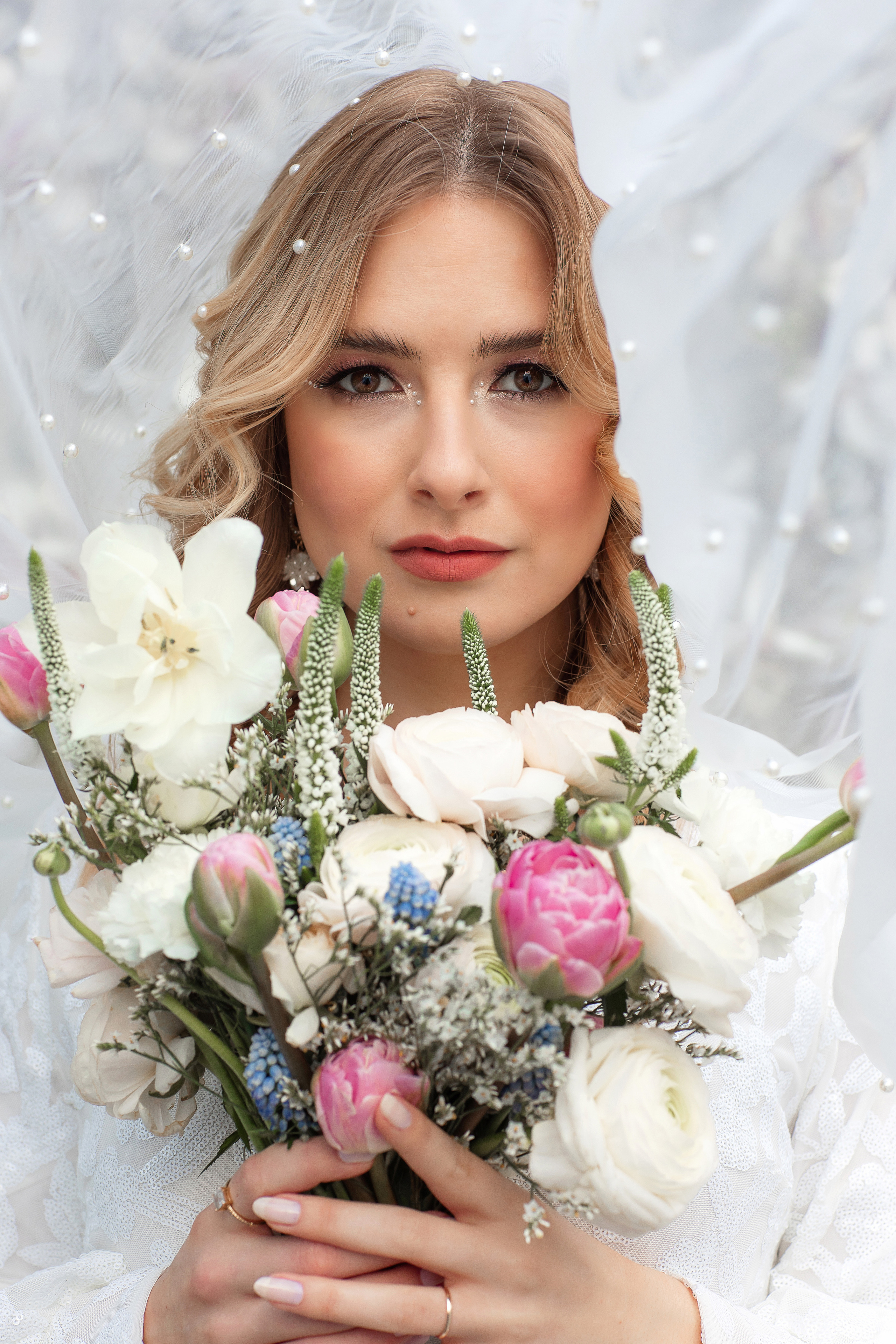Elegantes Brautpaarshooting | Moderner Hochzeitsfotograf