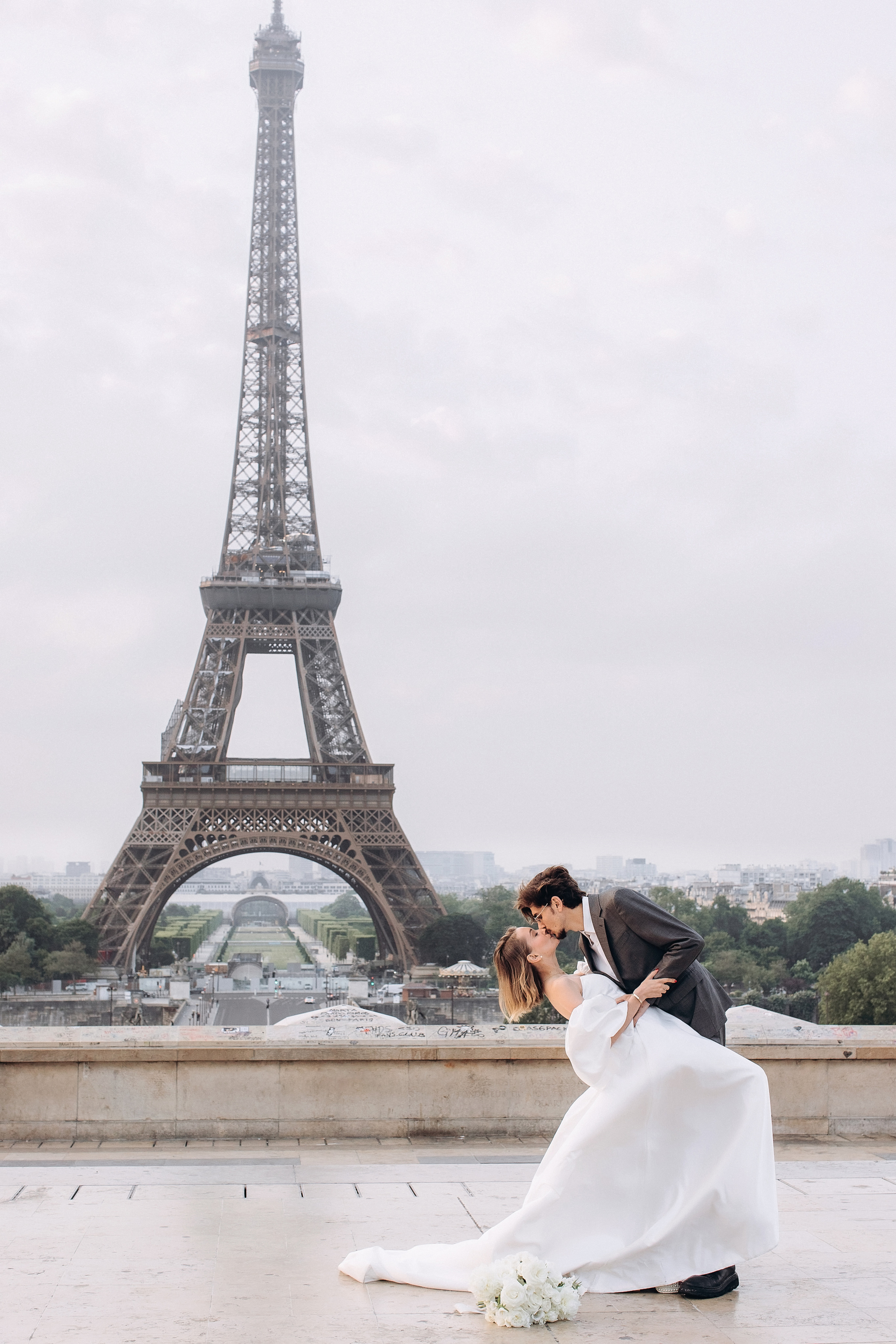 fotoshooting, fotograf osnabrück, homestory fotograf, portrait, after wedding fotoshooting, fotograf deutschland, photographer germany, elopement photographer germany, wedding photographer germany, lovestory fotoshooting paris, paris, wedding france, tour eiffel, brautpaar