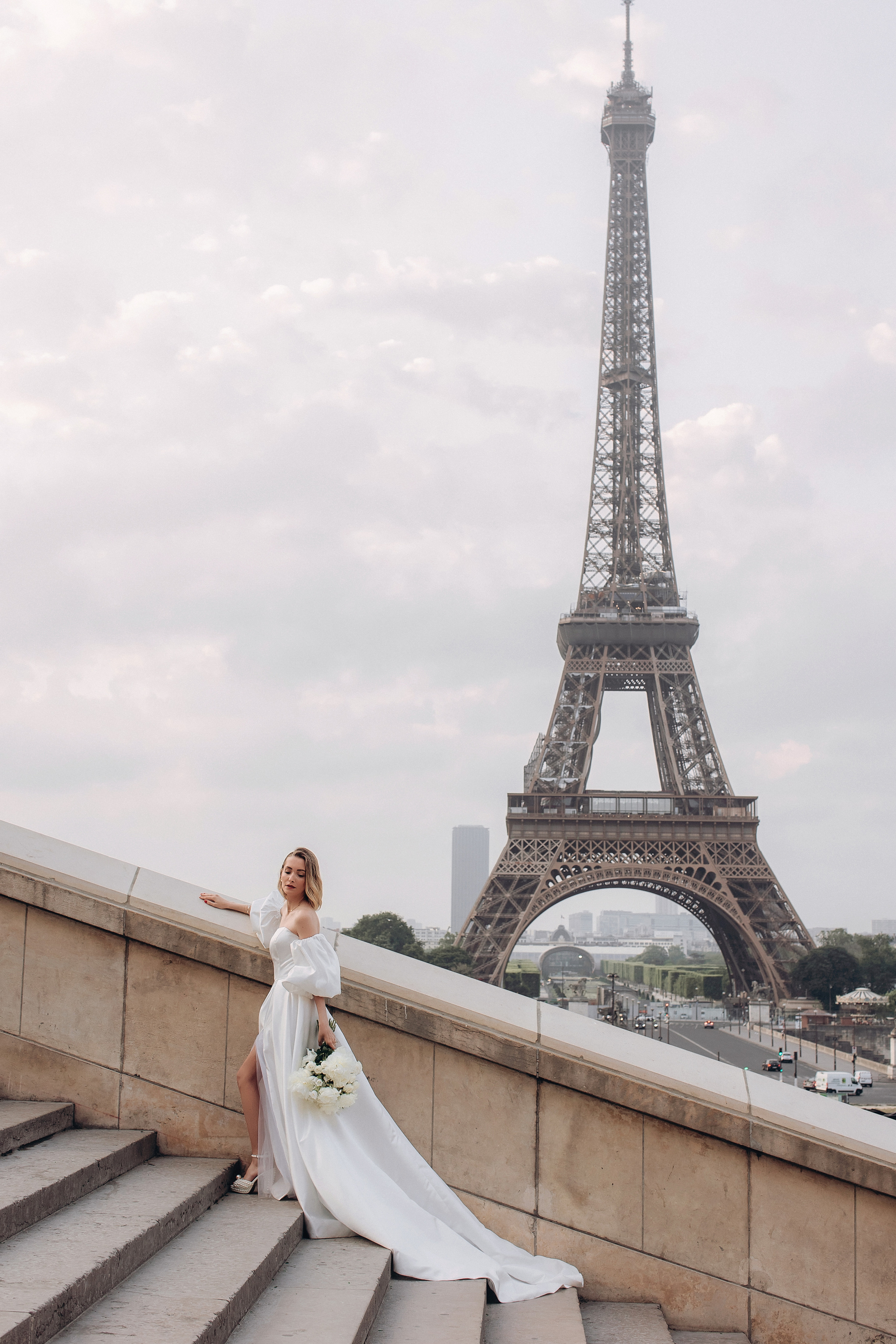 bride, braut, fotograf osnabrück, homestory fotograf, portrait, after wedding fotoshooting, fotograf deutschland, photographer germany, elopement photographer germany, wedding photographer germany, lovestory fotoshooting paris, paris, wedding france, tour eiffel