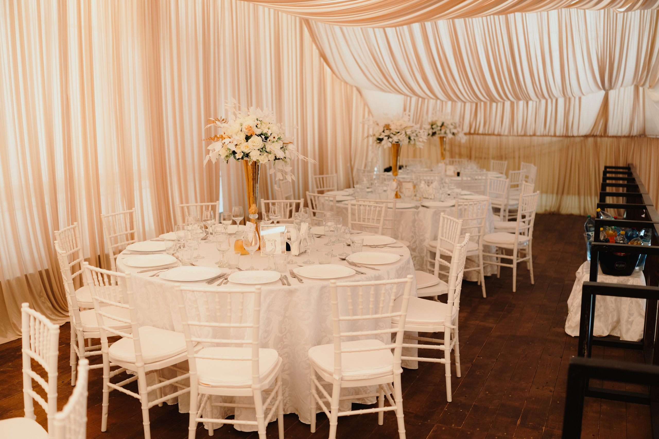 Interioare și Spații - Foto